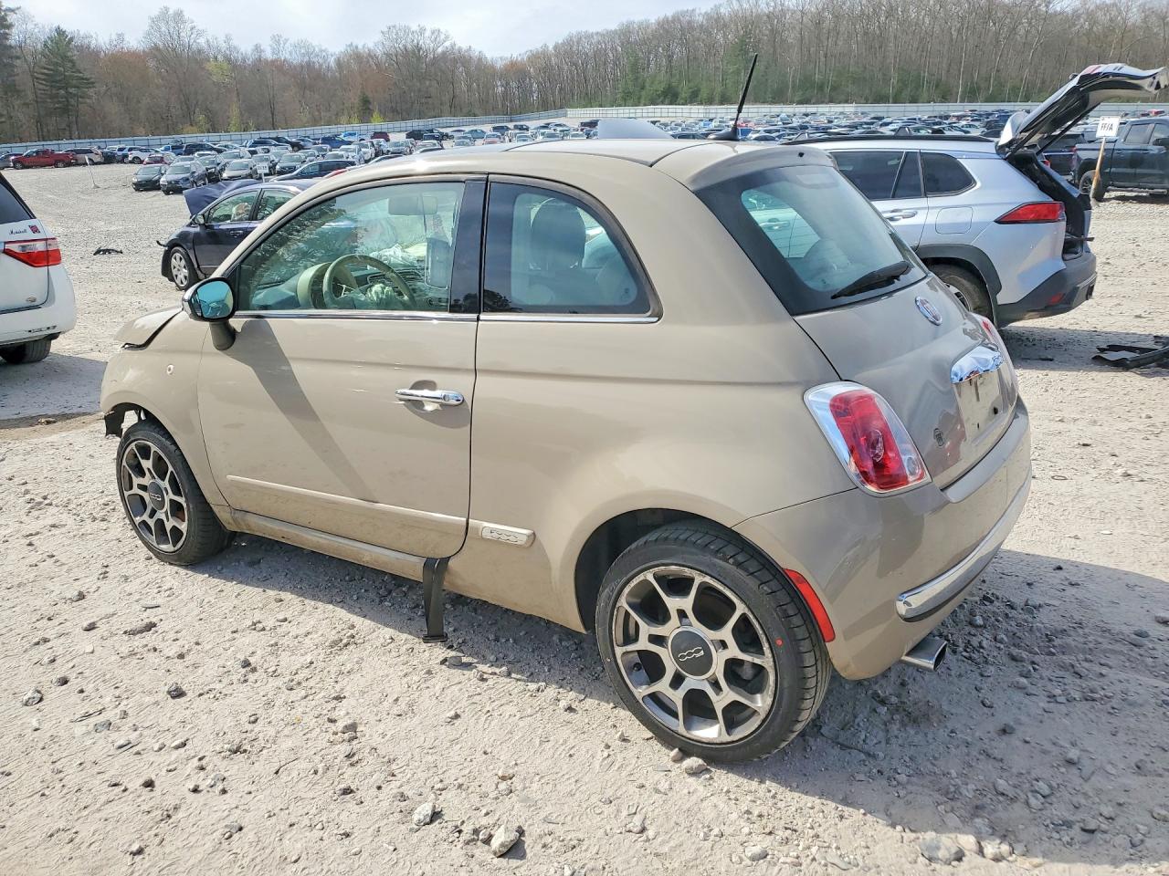 2012 Fiat 500 Lounge Beige vin: 3C3CFFCR7CT118230