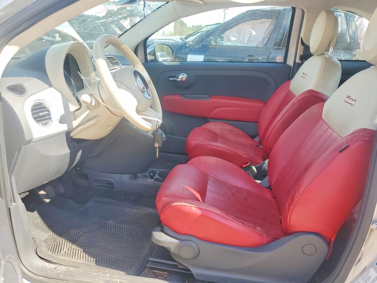 2013 Fiat 500 Lounge Silver vin: 3C3CFFCR7DT553833