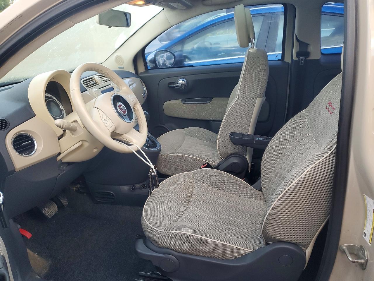 2012 Fiat 500 Lounge Tan vin: 3C3CFFCR8CT106362