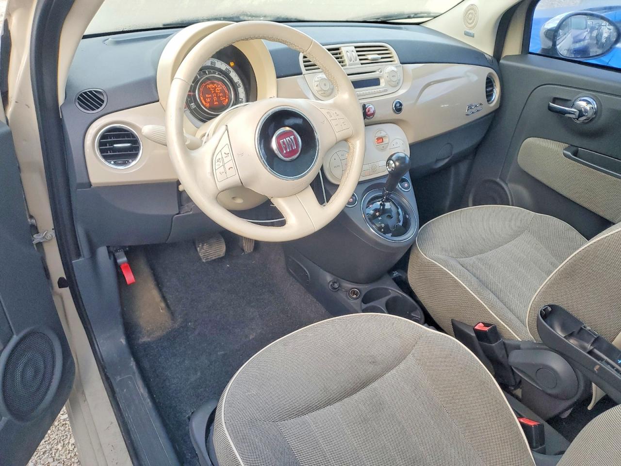 2012 Fiat 500 Lounge Tan vin: 3C3CFFCR8CT106362