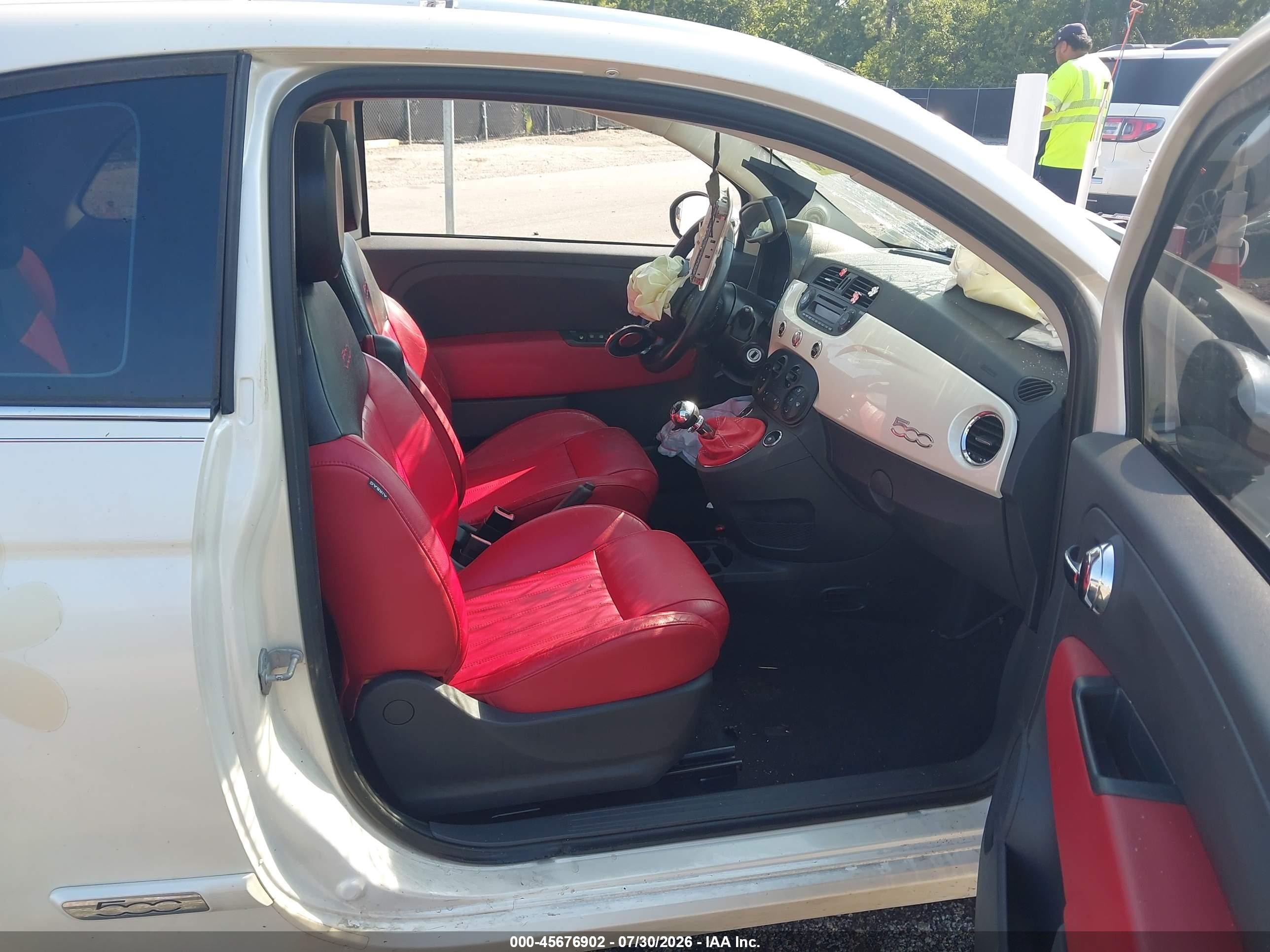 2013 Fiat 500 Lounge White vin: 3C3CFFCRXDT544169