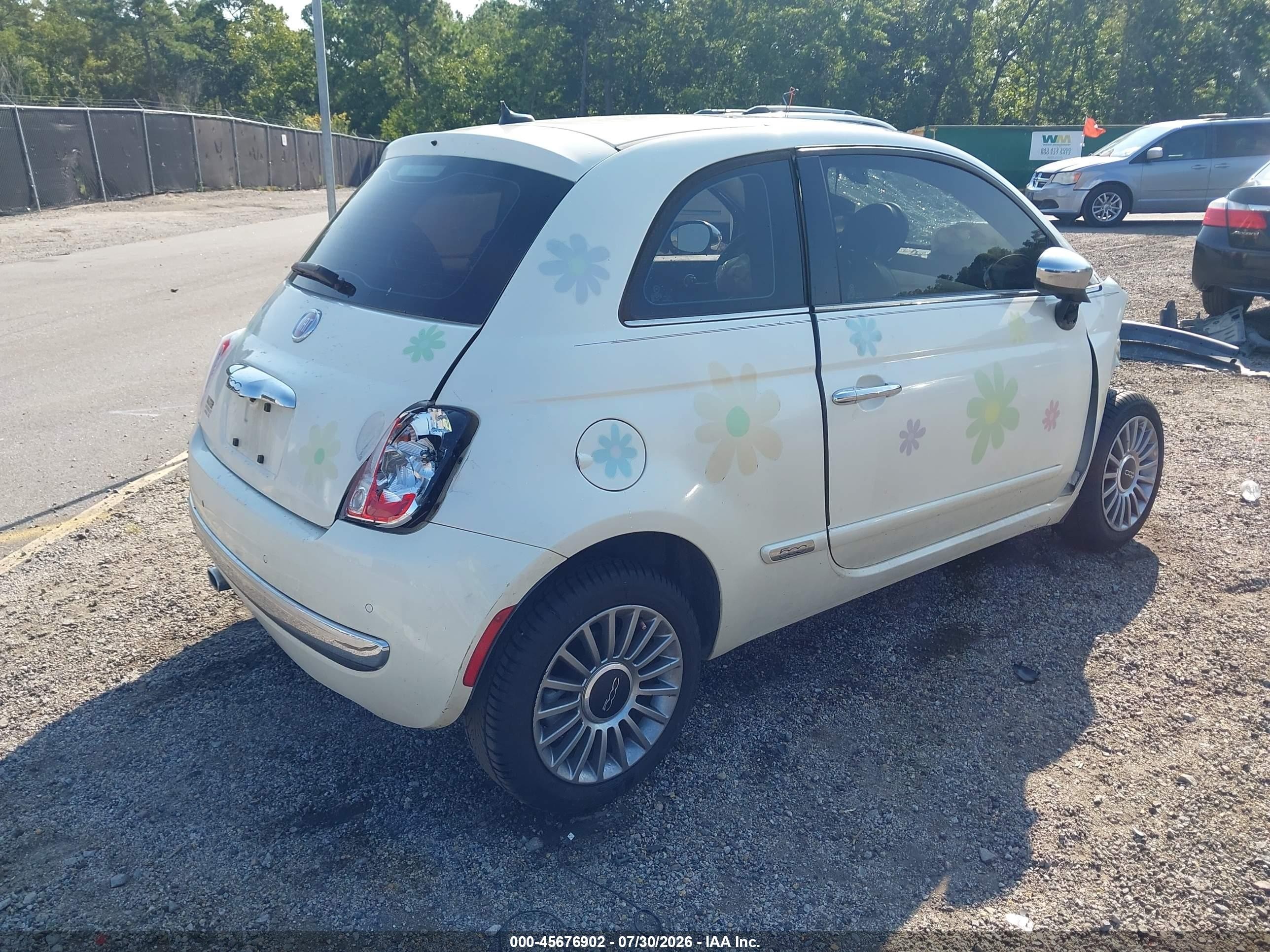 2013 Fiat 500 Lounge White vin: 3C3CFFCRXDT544169