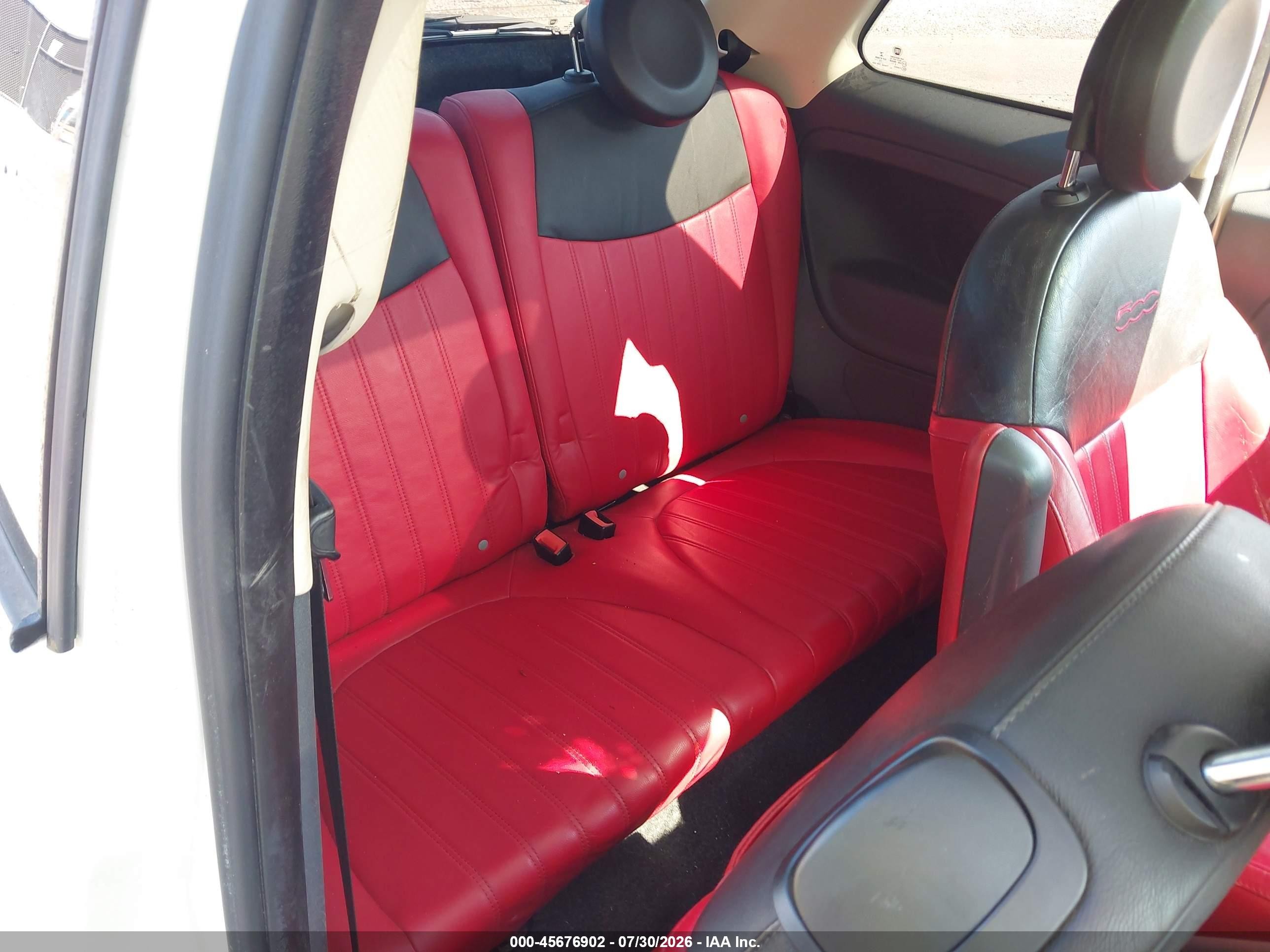 2013 Fiat 500 Lounge White vin: 3C3CFFCRXDT544169