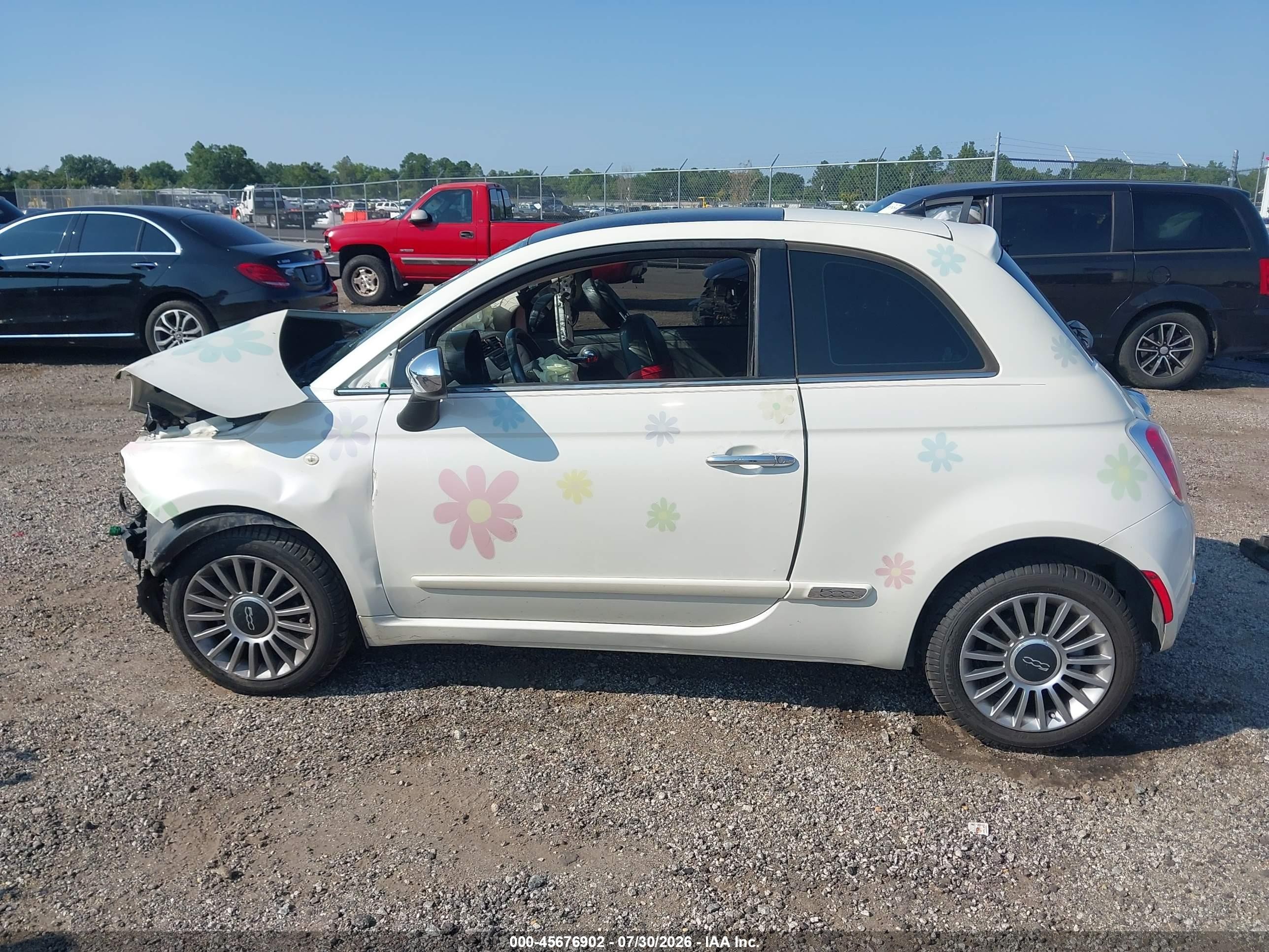 2013 Fiat 500 Lounge White vin: 3C3CFFCRXDT544169