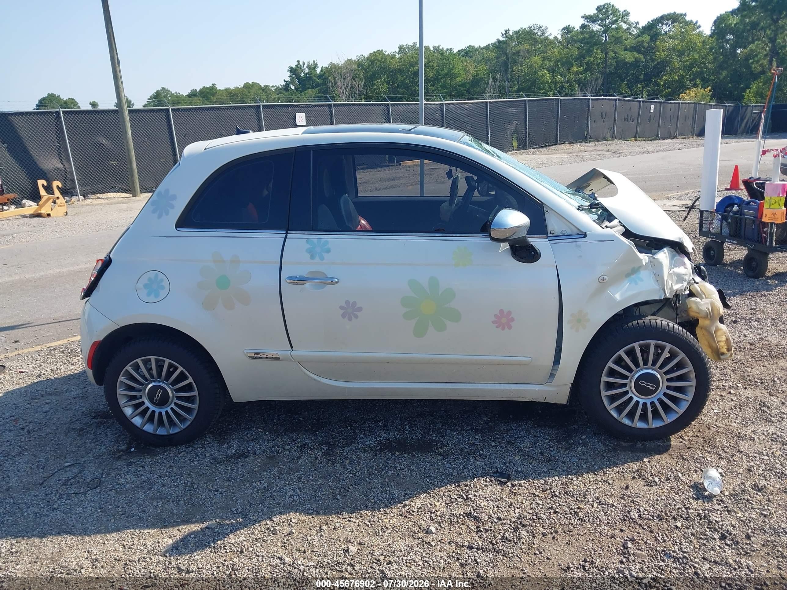 2013 Fiat 500 Lounge White vin: 3C3CFFCRXDT544169