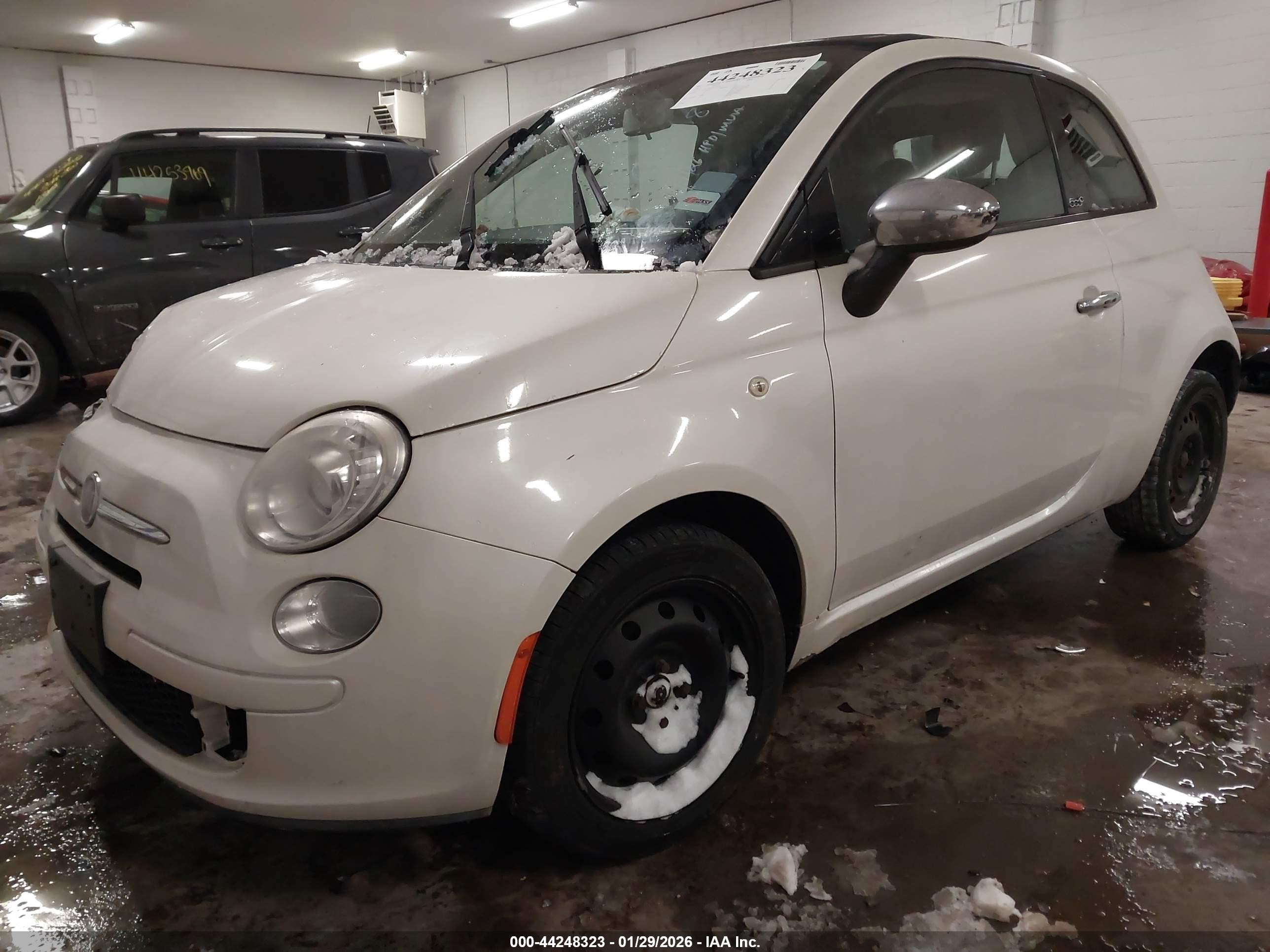 2013 Fiat 500c Pop Белый vin: 3C3CFFDR1DT560050