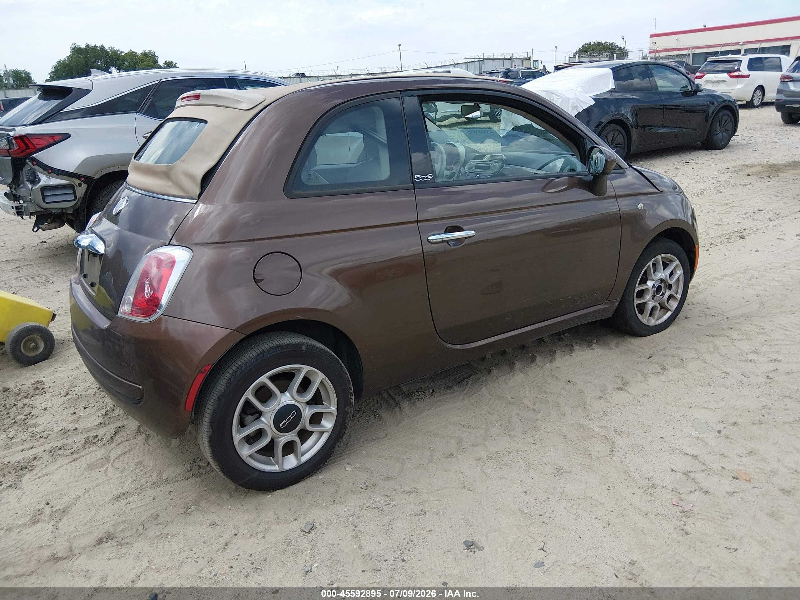 2013 Fiat 500c Pop Brown vin: 3C3CFFDR7DT514058