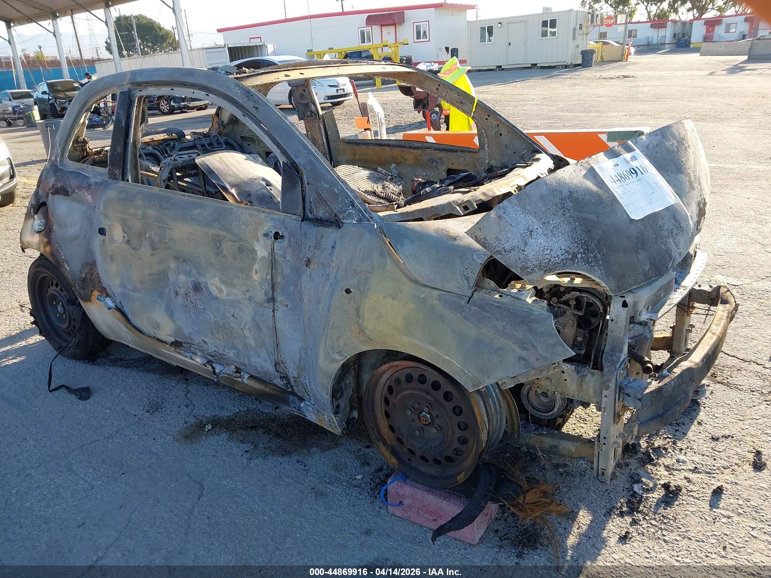 2013 Fiat 500c Pop Черный vin: 3C3CFFDR8DT752100