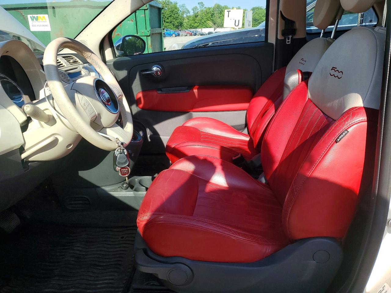 2014 Fiat 500 Lounge Cream vin: 3C3CFFER0ET239973