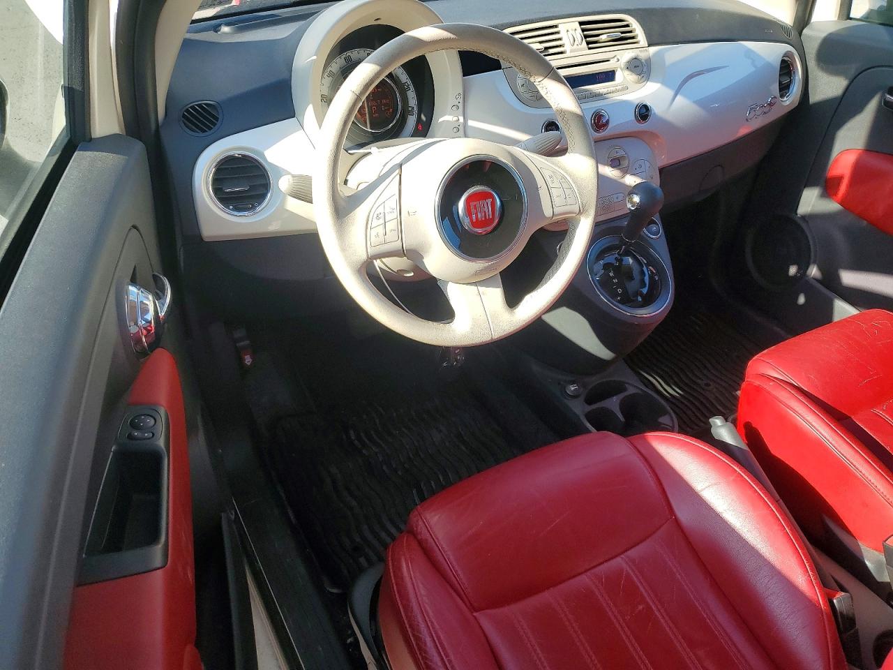 2014 Fiat 500 Lounge Cream vin: 3C3CFFER0ET239973