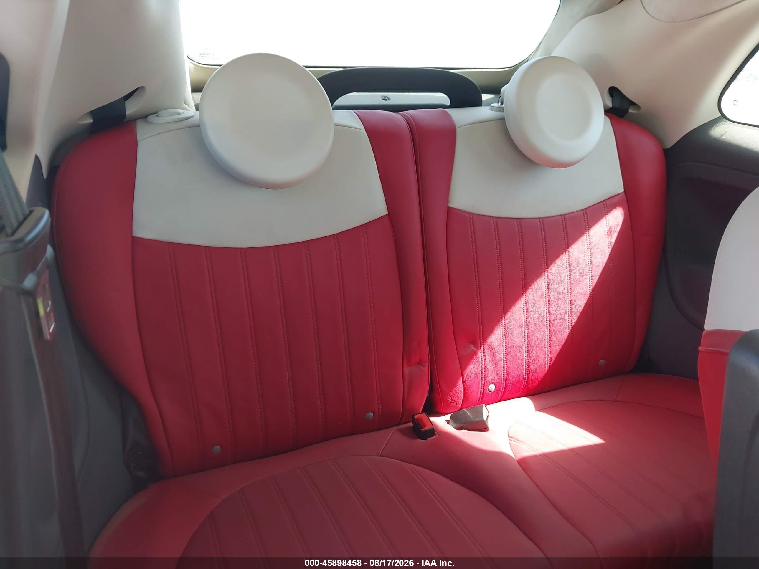 2012 Fiat 500c Lounge Cream vin: 3C3CFFER8CT171743
