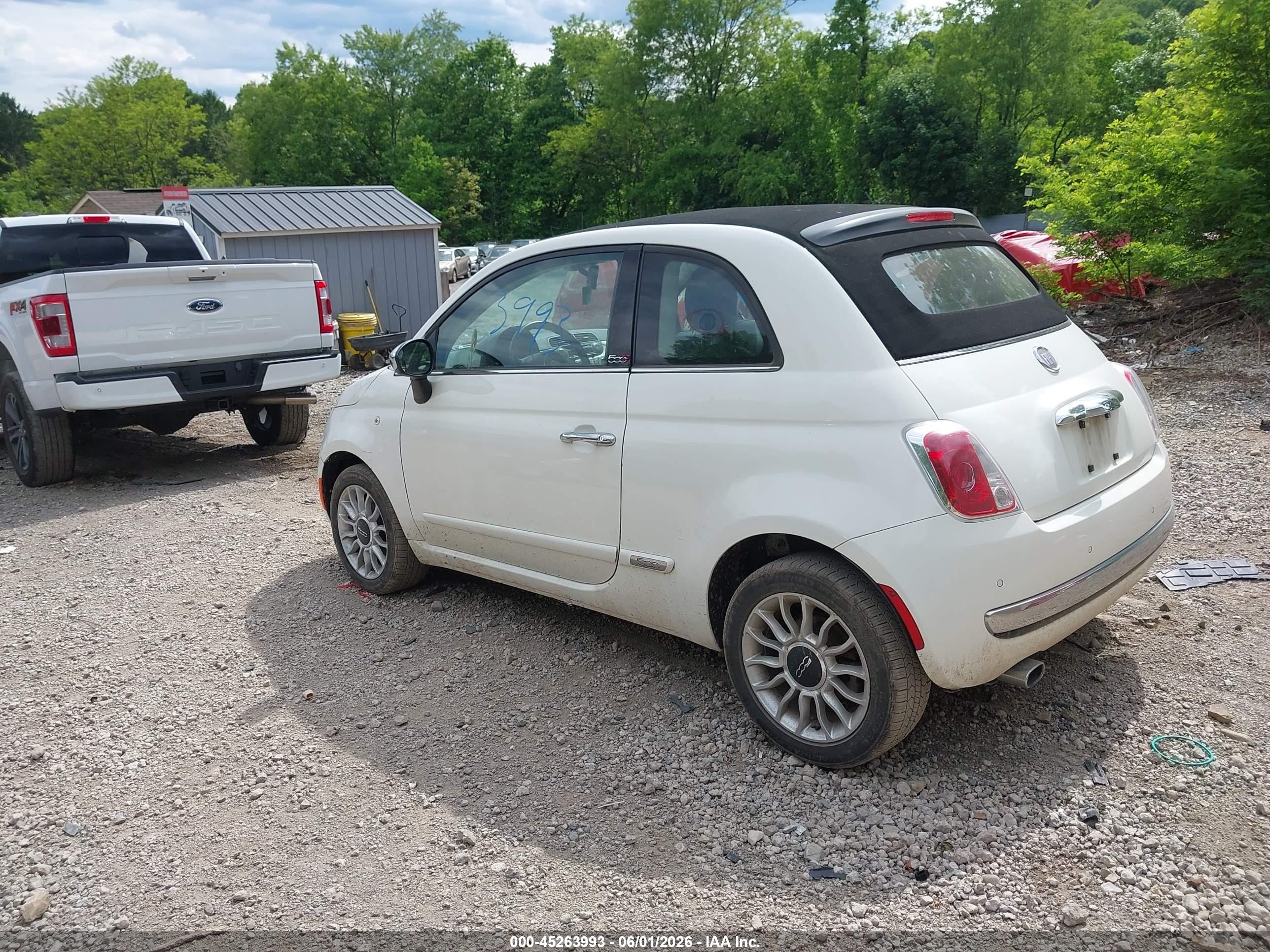 2015 Fiat 500c Lounge Белый vin: 3C3CFFER9FT500731