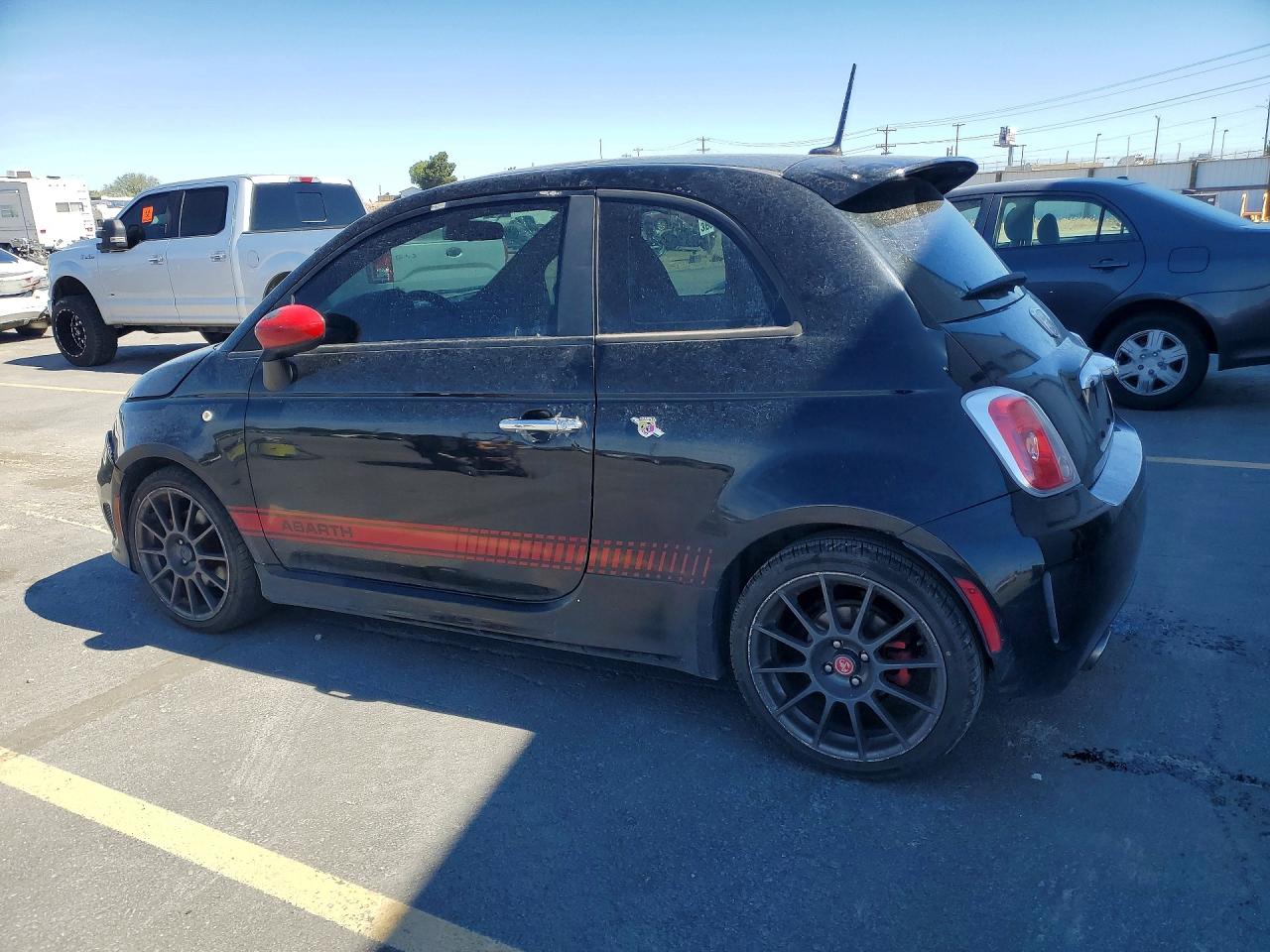 2015 Fiat 500 Abarth Black vin: 3C3CFFFH0FT507945
