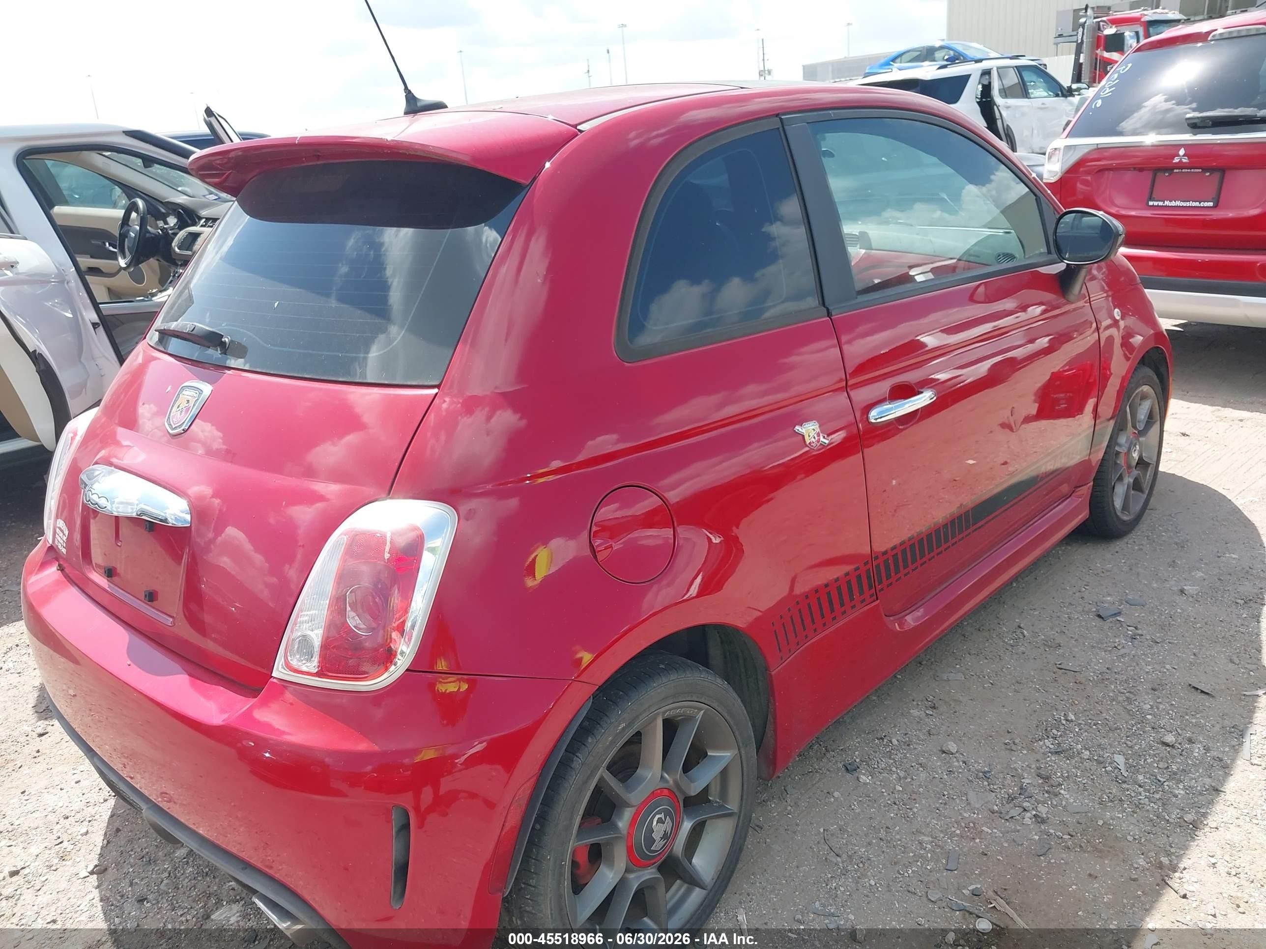 2012 Fiat 500 Abarth Красный vin: 3C3CFFFH2CT380112