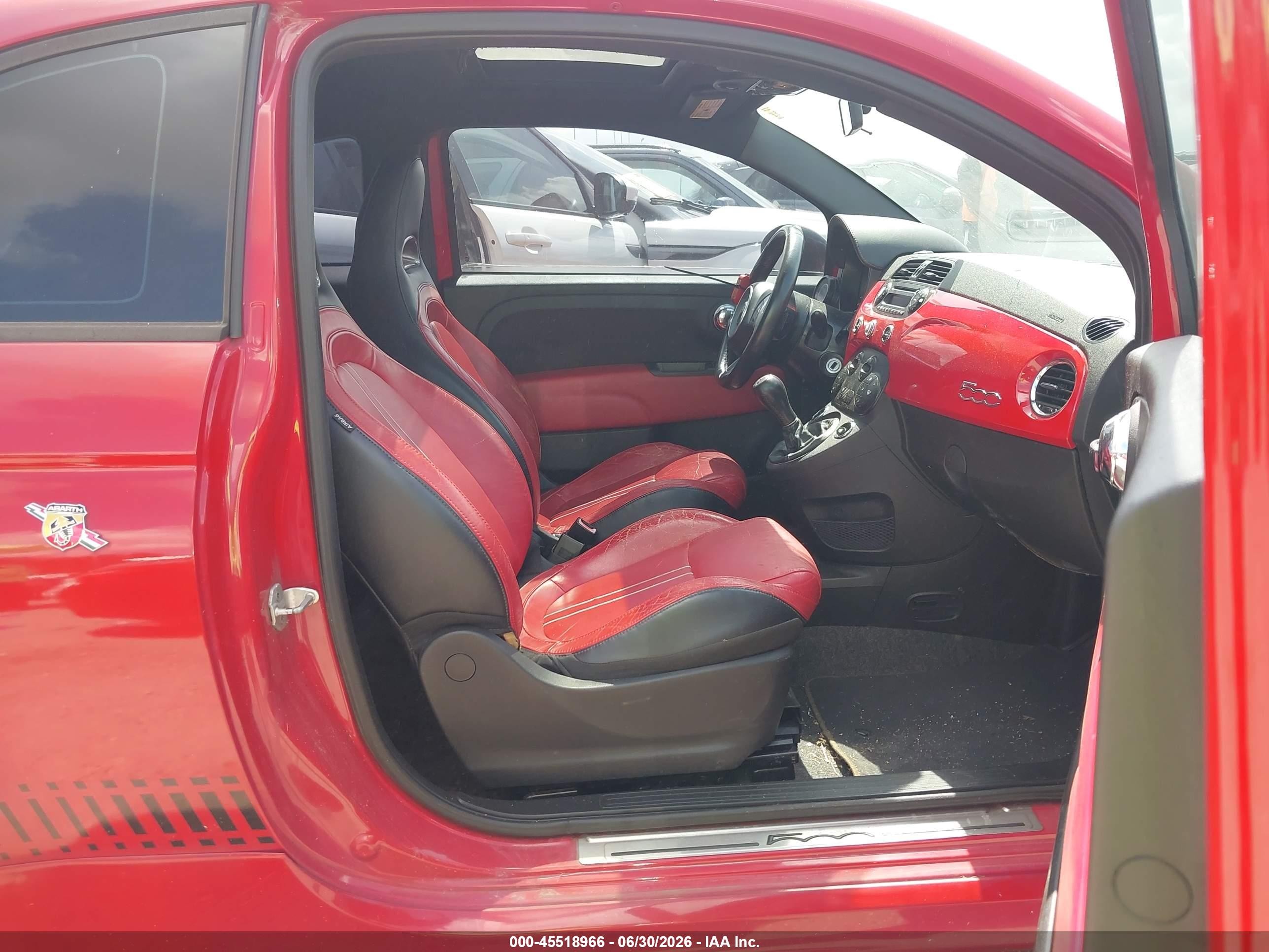 2012 Fiat 500 Abarth Красный vin: 3C3CFFFH2CT380112