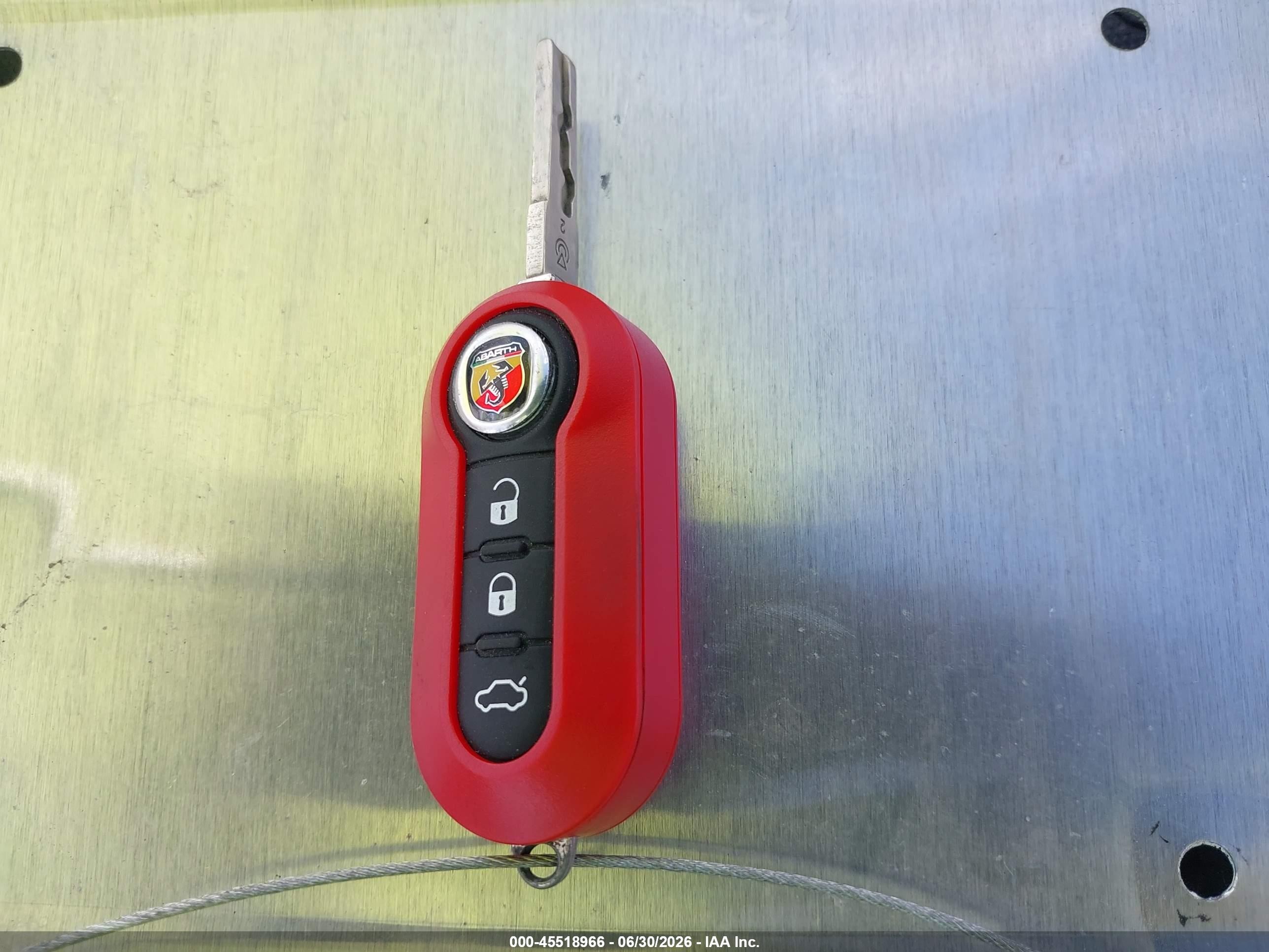 2012 Fiat 500 Abarth Красный vin: 3C3CFFFH2CT380112