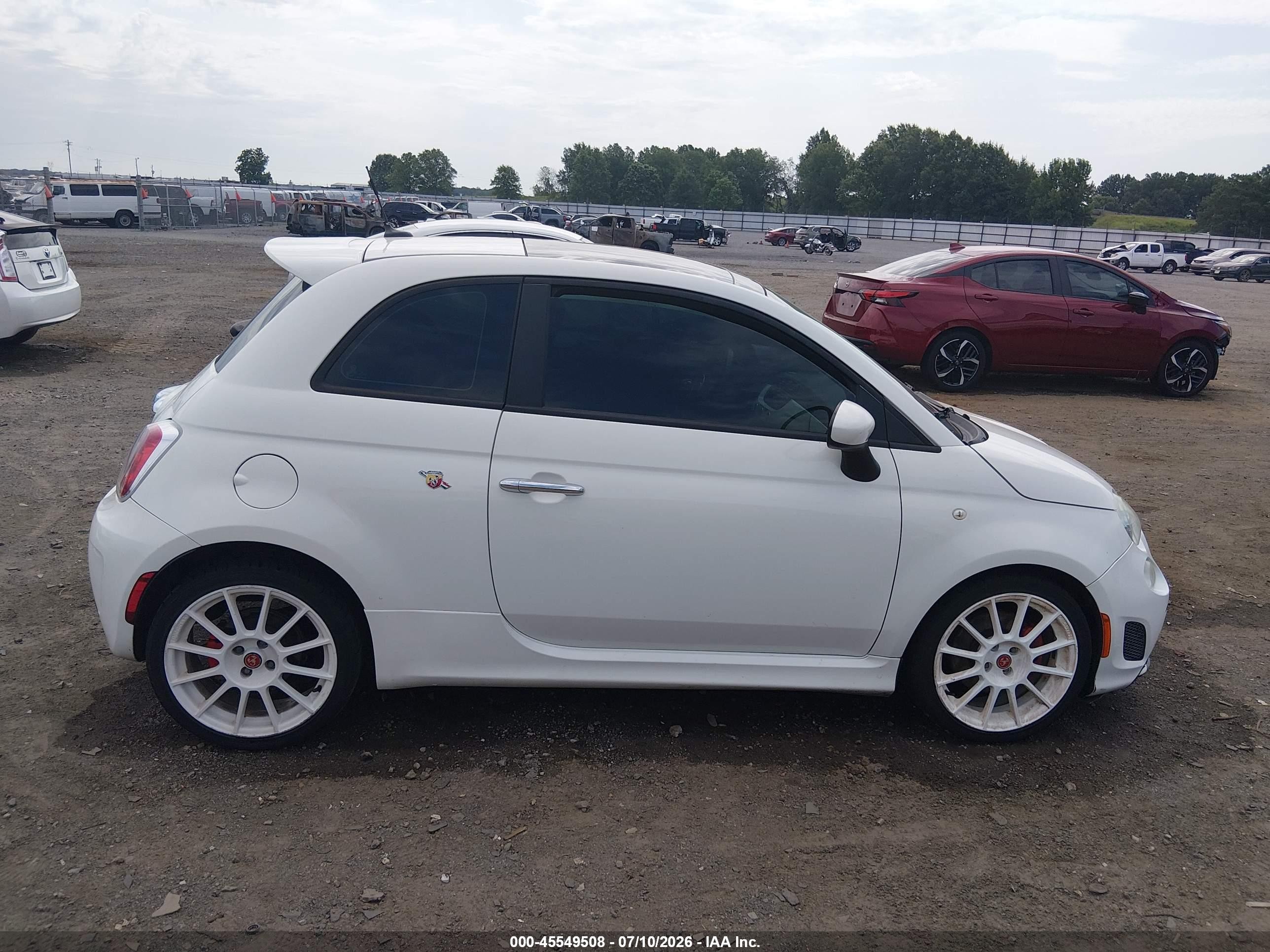 2013 Fiat 500 Abarth White vin: 3C3CFFFH4DT512434