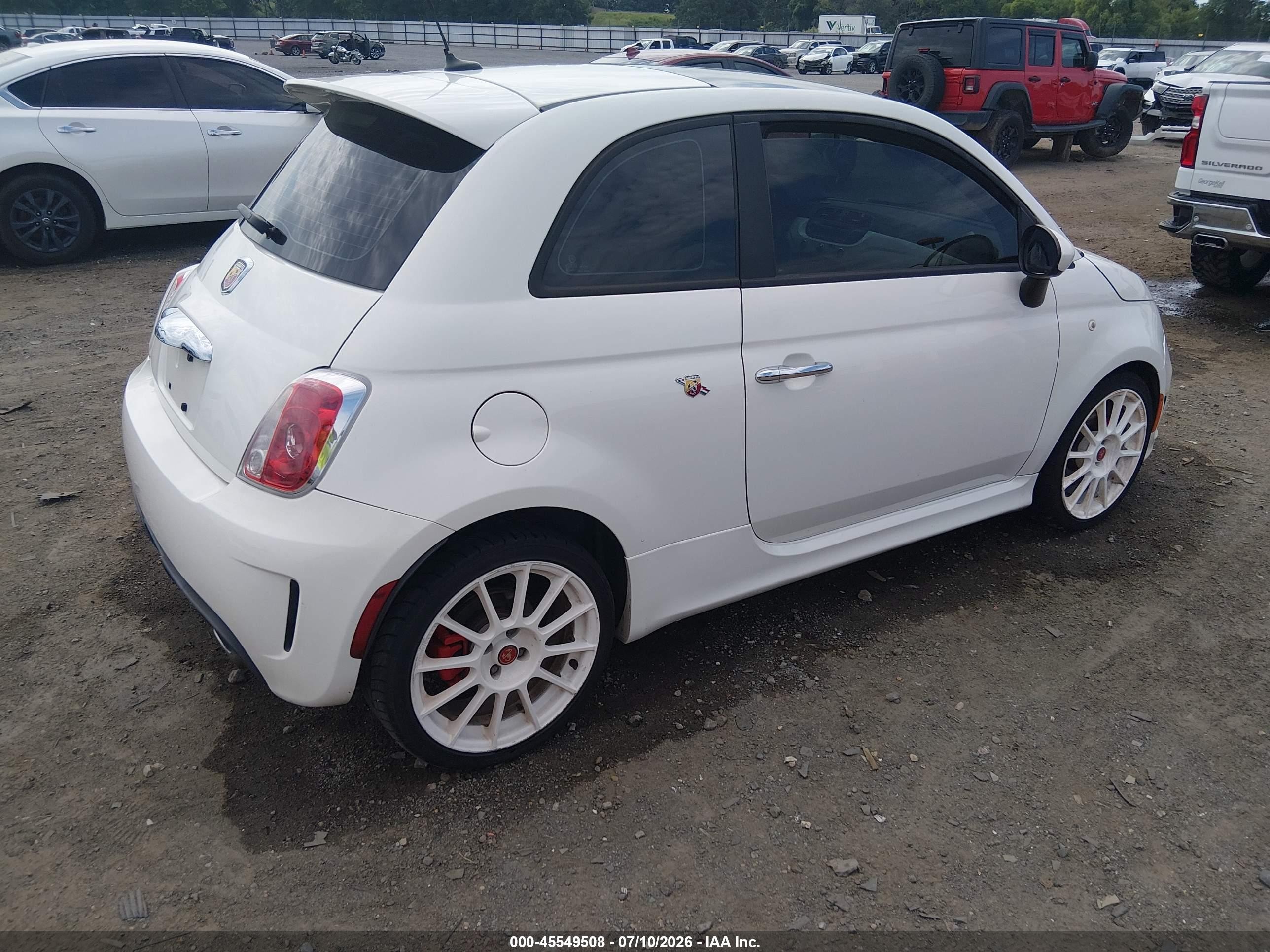 2013 Fiat 500 Abarth White vin: 3C3CFFFH4DT512434