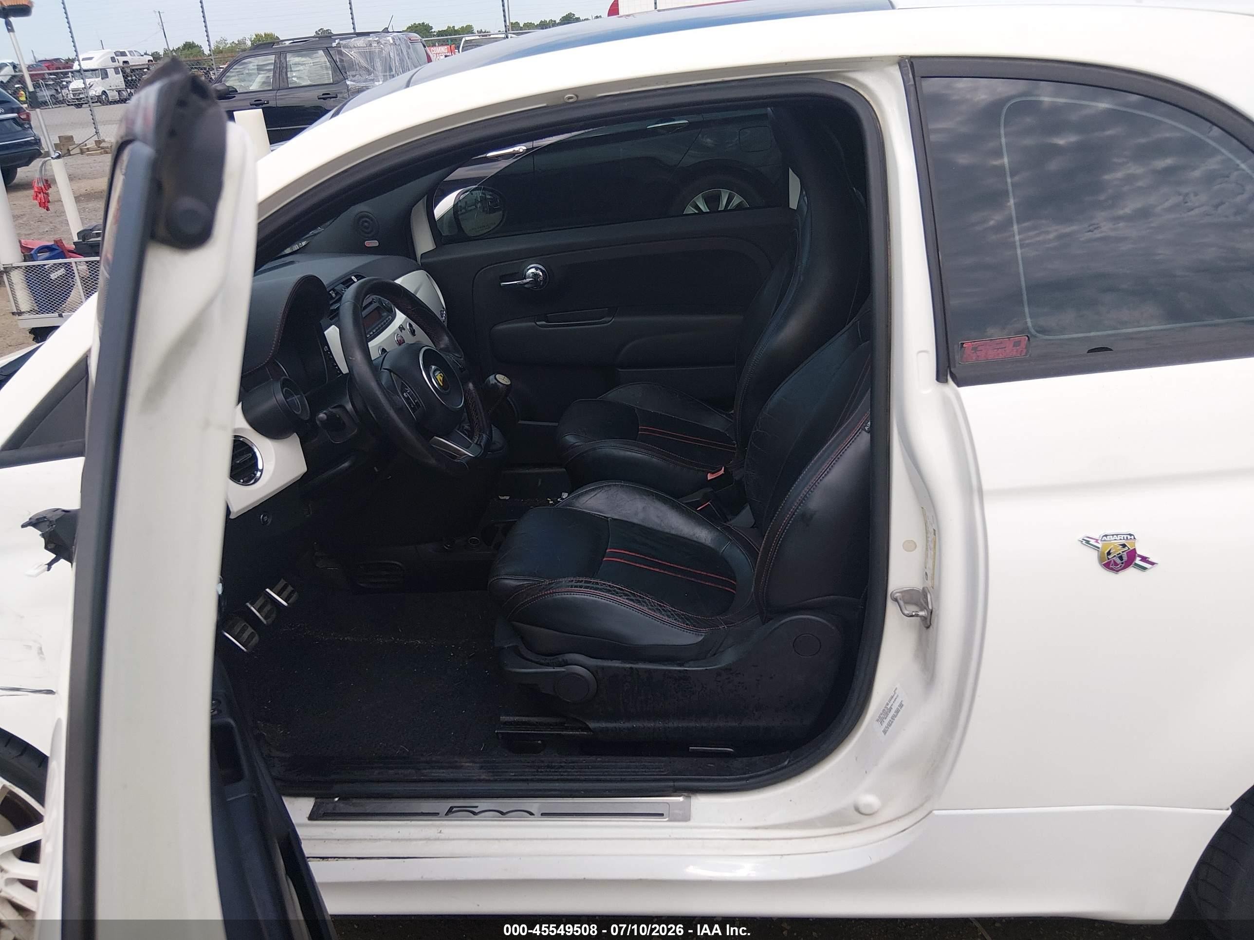 2013 Fiat 500 Abarth White vin: 3C3CFFFH4DT512434