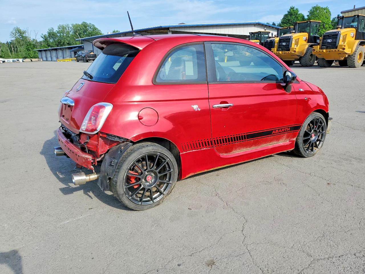 2015 Fiat 500 Abarth Red vin: 3C3CFFFH5FT576338