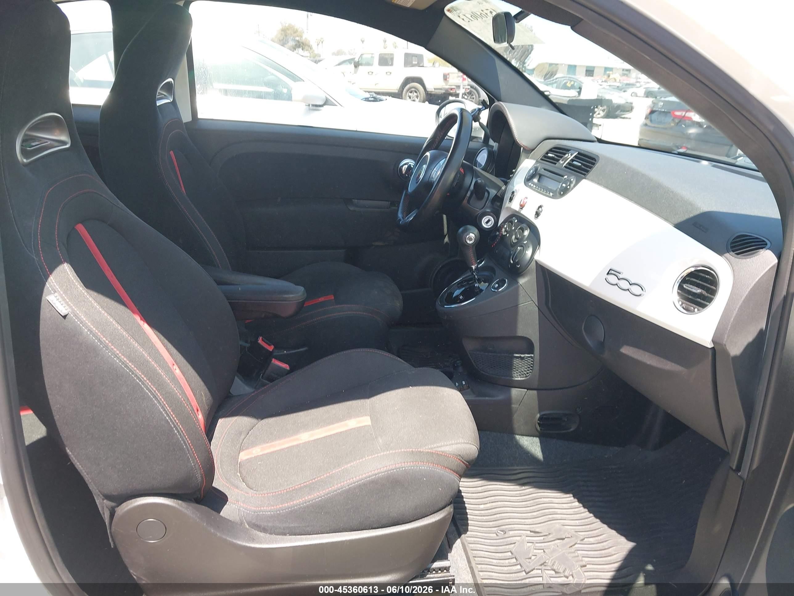 2015 Fiat 500 Abarth White vin: 3C3CFFFH6FT741474