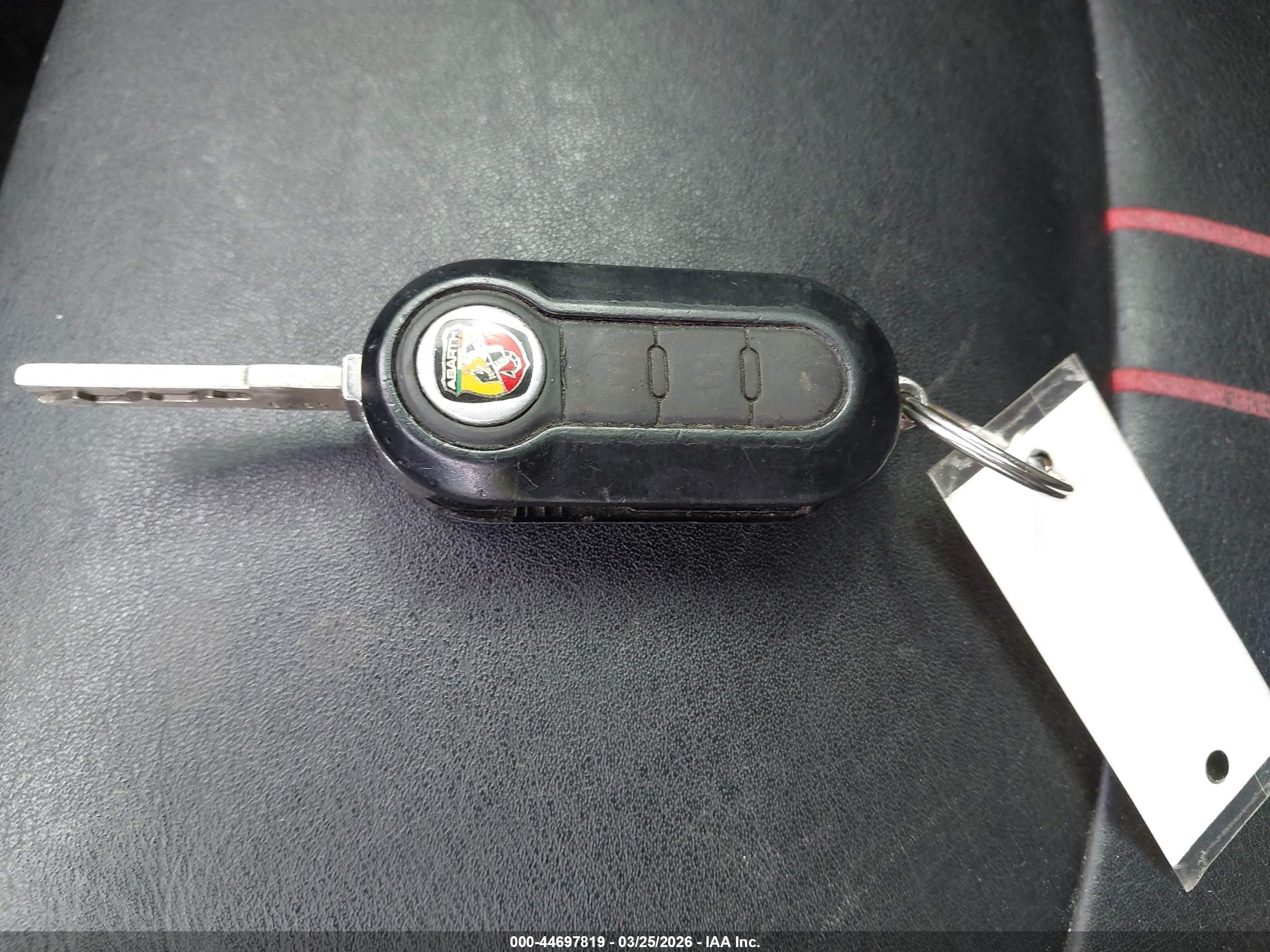 2012 Fiat 500 Abarth Черный vin: 3C3CFFFH9CT378244