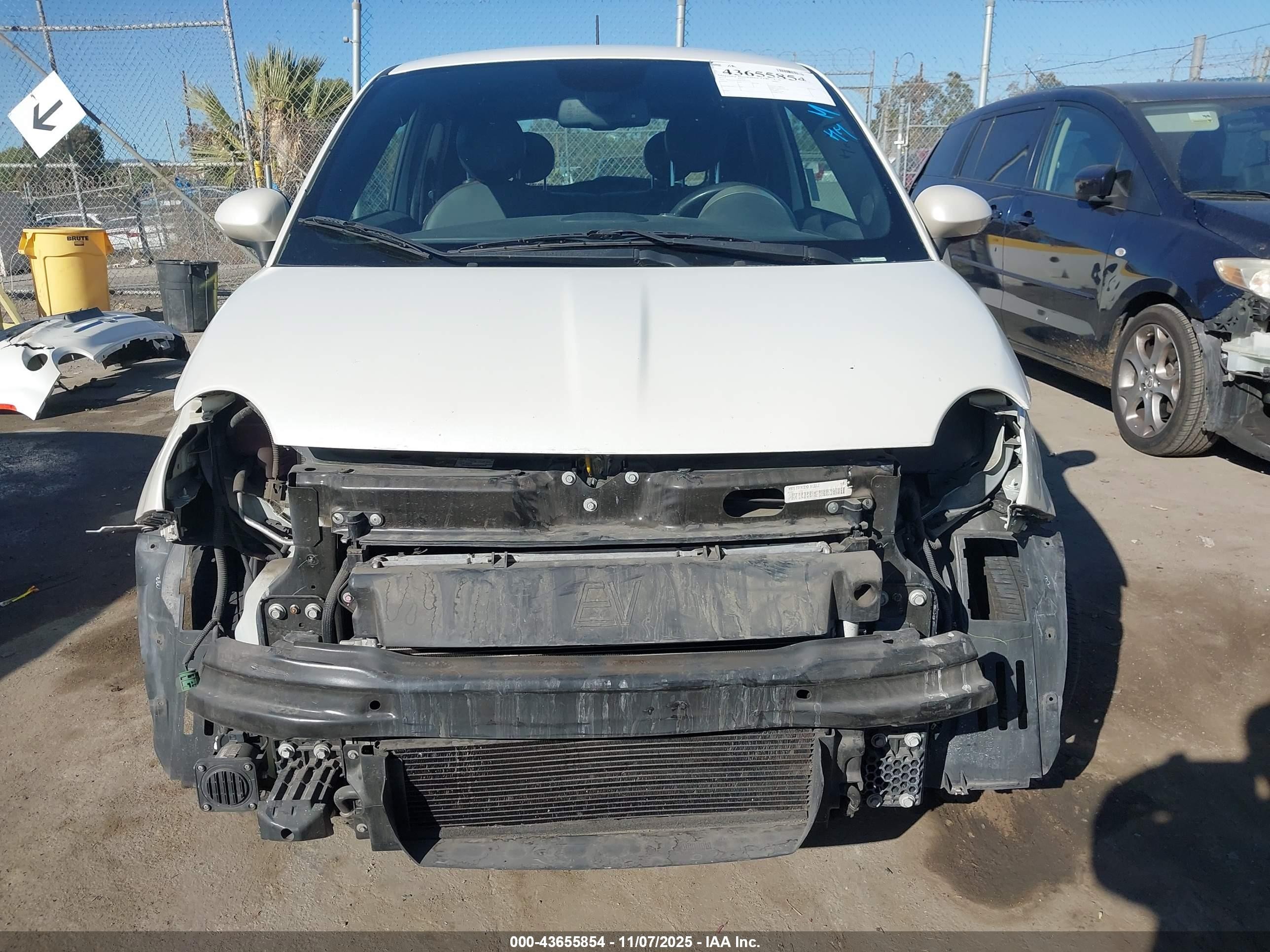 2013 Fiat 500e Battery Electric White vin: 3C3CFFGE0DT681547