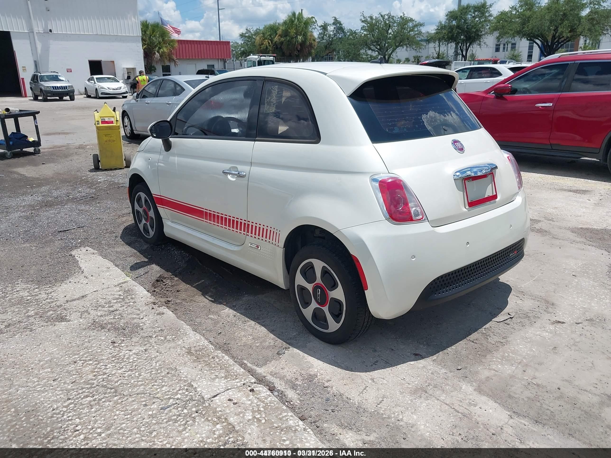 2013 Fiat 500e Battery Electric White vin: 3C3CFFGE0DT744775