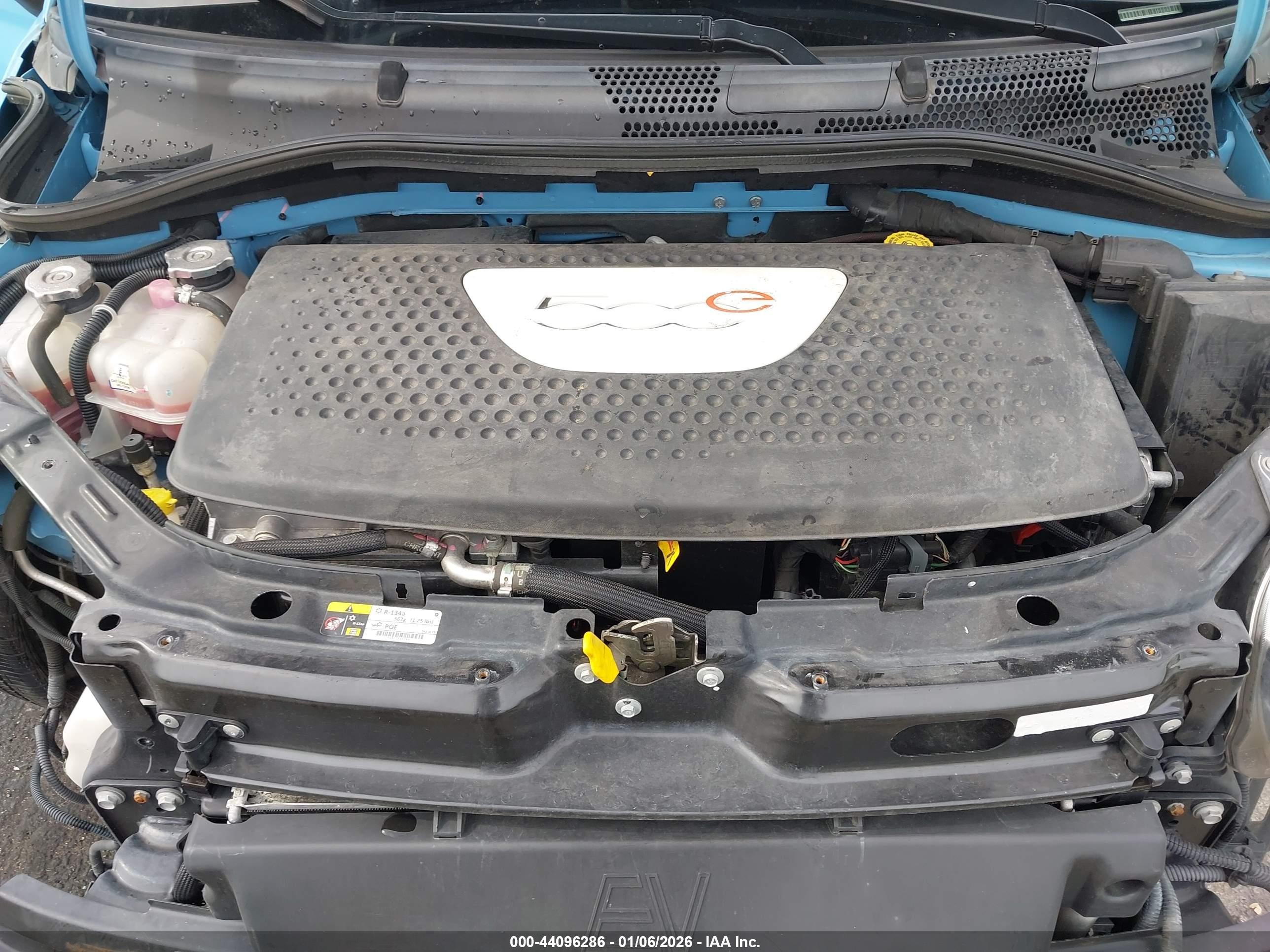 2015 Fiat 500e Battery Electric Blue vin: 3C3CFFGE0FT555501