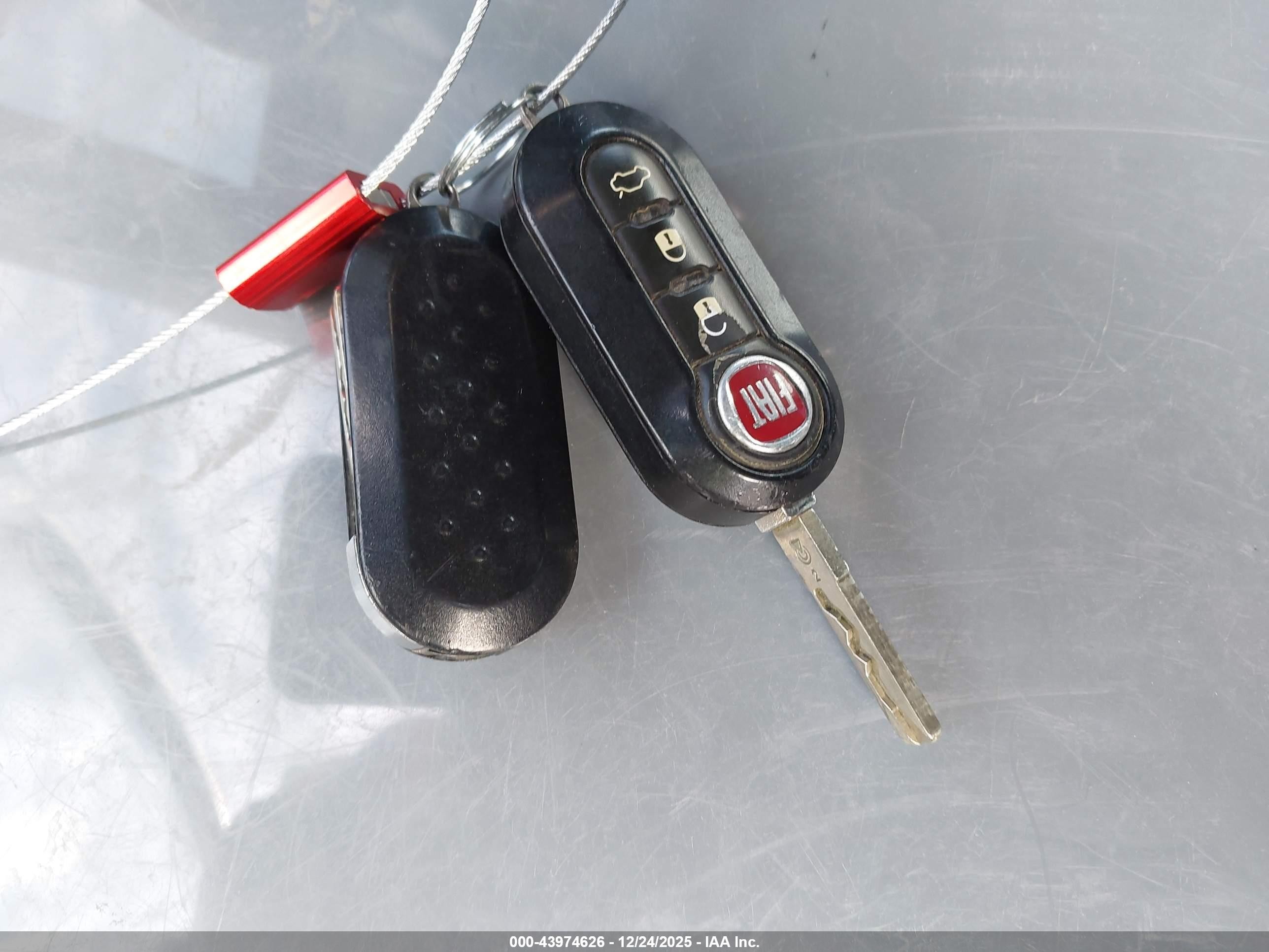 2015 Fiat 500e Battery Electric Silver vin: 3C3CFFGE0FT585792