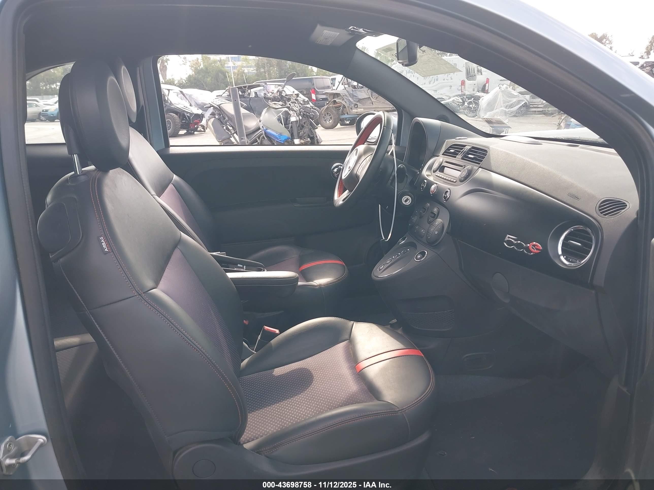 2015 Fiat 500e Battery Electric Blue vin: 3C3CFFGE0FT726120