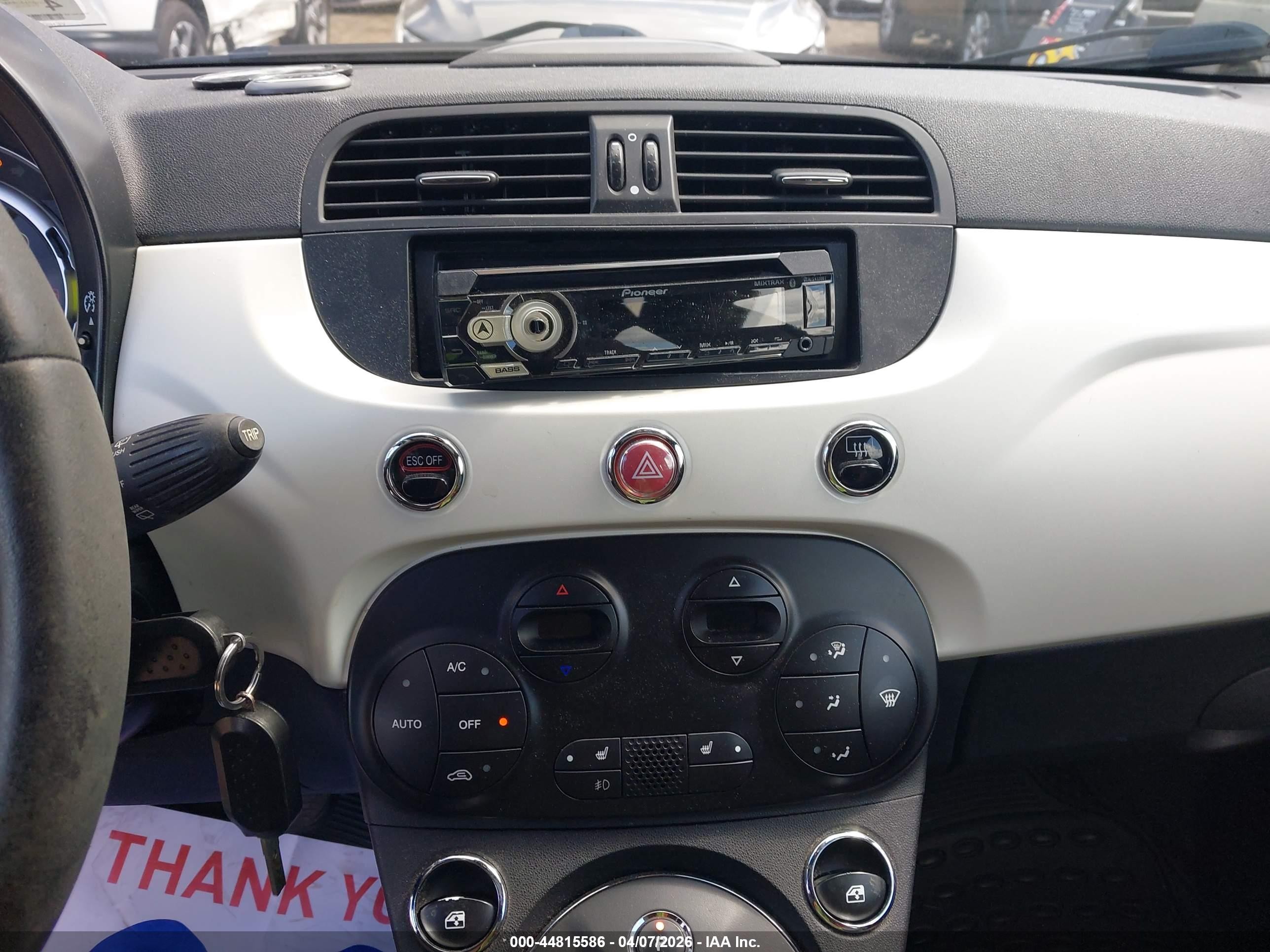 2015 Fiat 500e Battery Electric White vin: 3C3CFFGE0FT749929