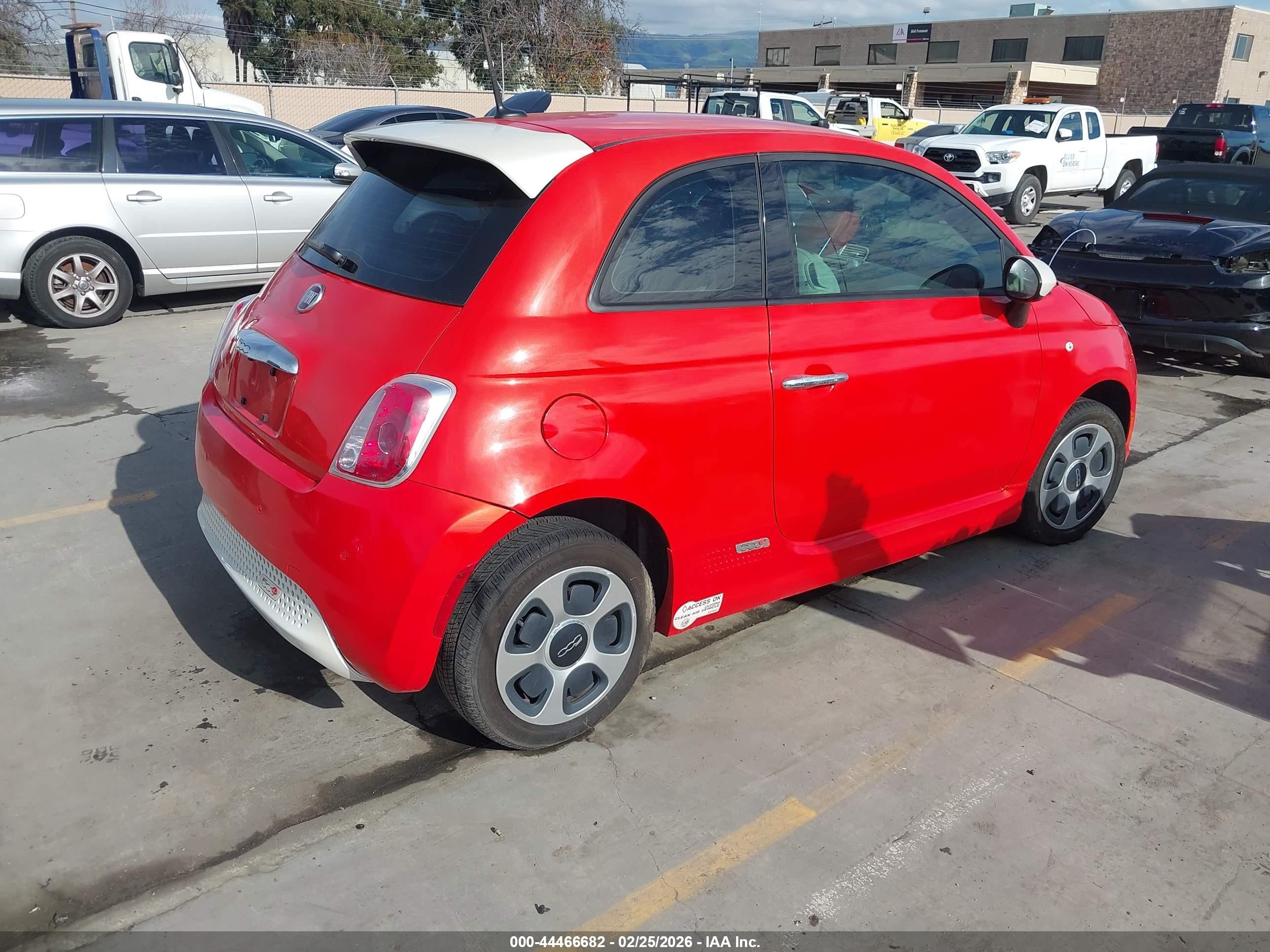 2013 Fiat 500e Battery Electric Orange vin: 3C3CFFGE1DT604606