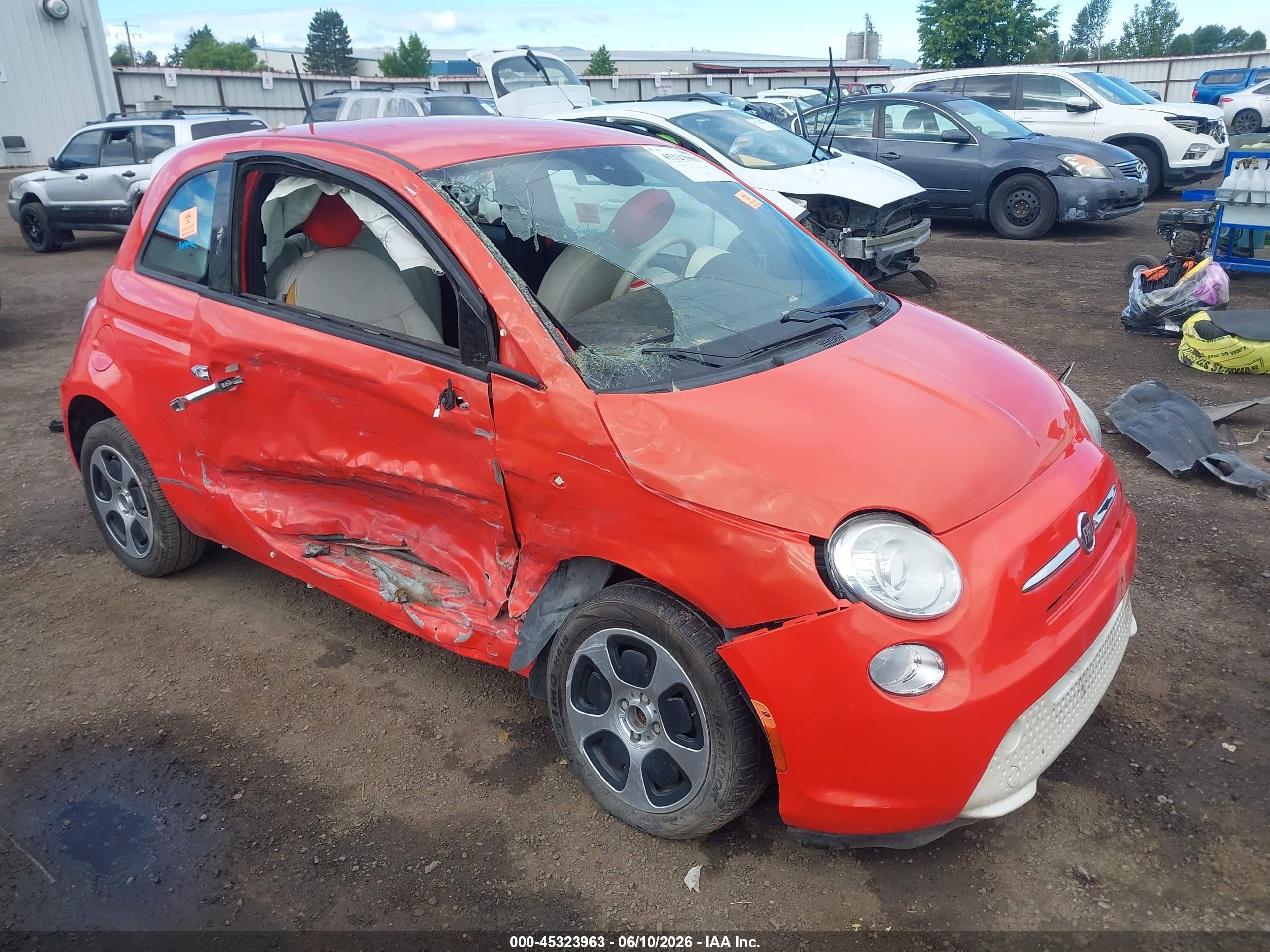 2013 Fiat 500e Battery Electric Orange vin: 3C3CFFGE2DT604601