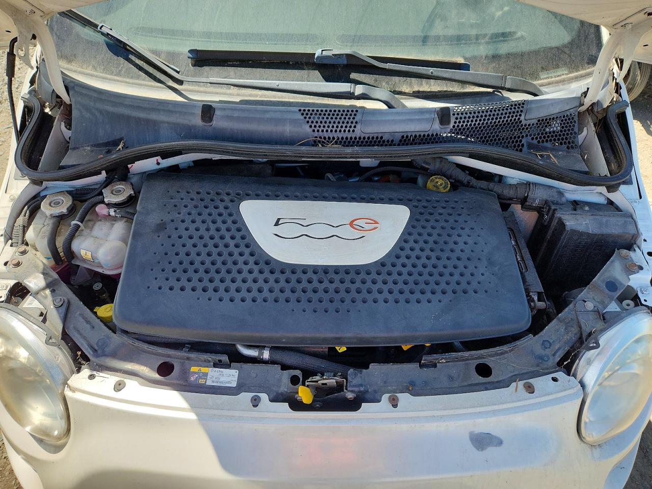 2014 Fiat 500 Electric White vin: 3C3CFFGE3ET172733