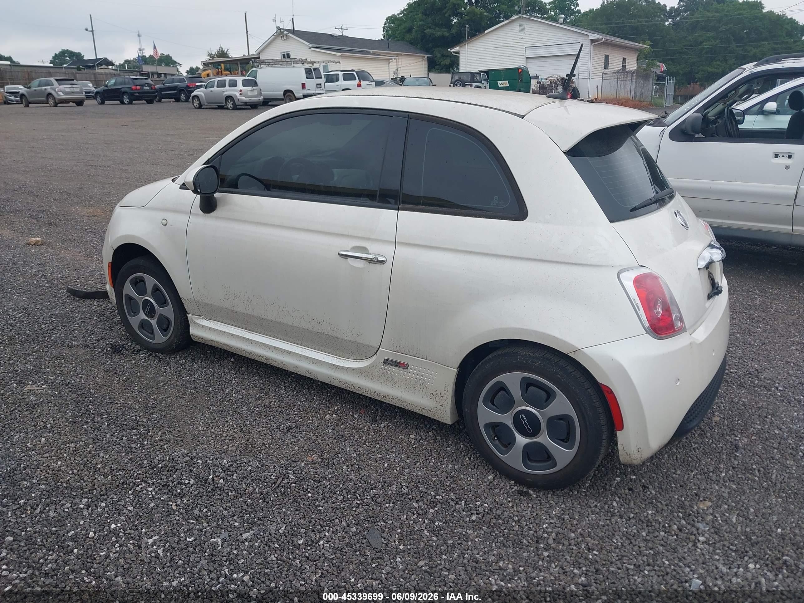 2014 Fiat 500e Battery Electric White vin: 3C3CFFGE3ET244952