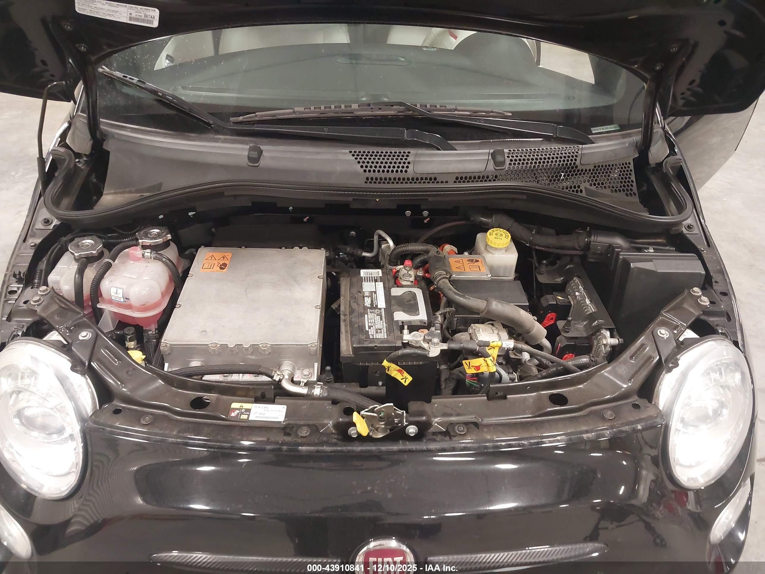 2013 Fiat 500e Battery Electric Black vin: 3C3CFFGE7DT744496