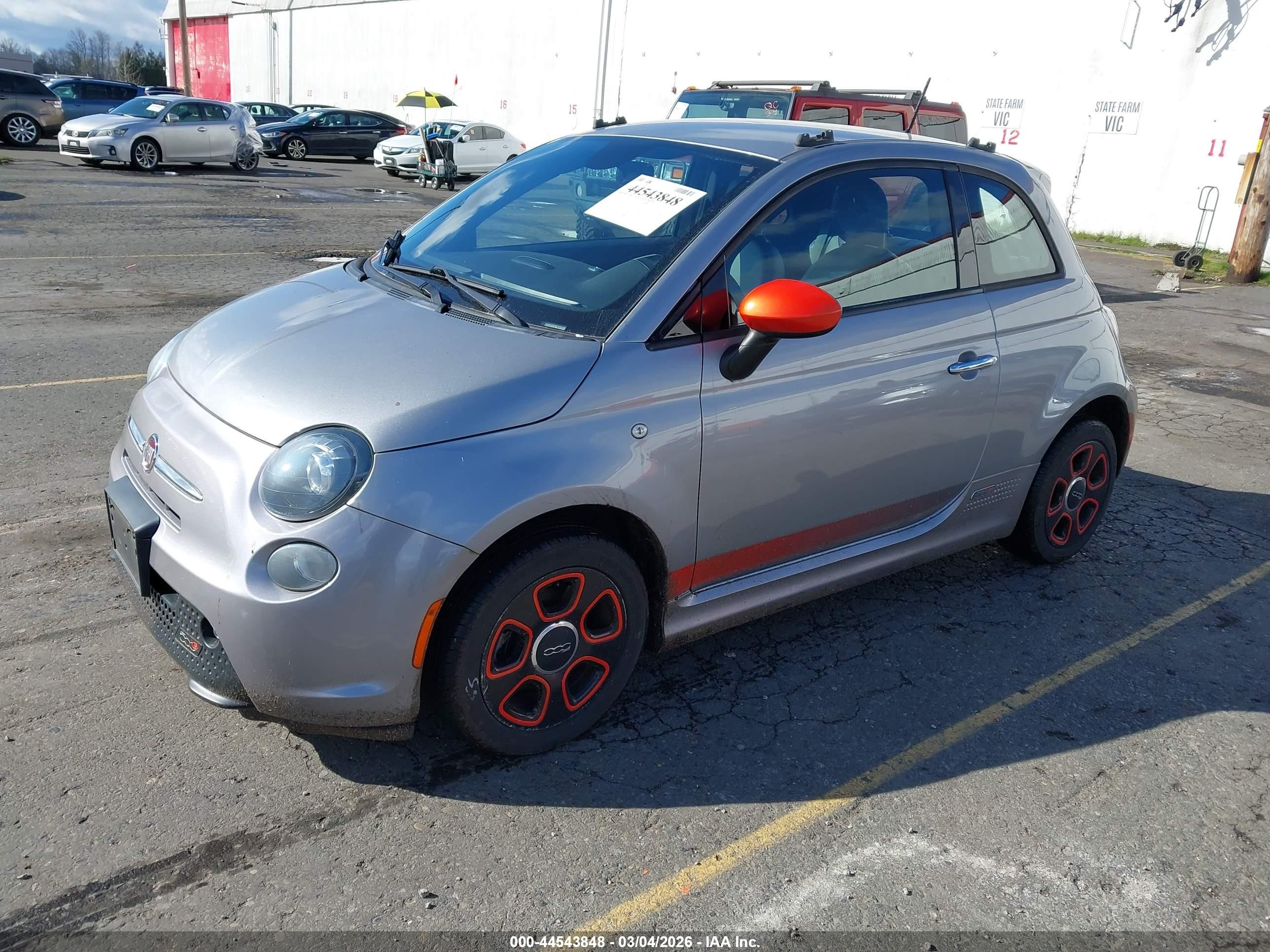2015 Fiat 500e Battery Electric Silver vin: 3C3CFFGE7FT695450
