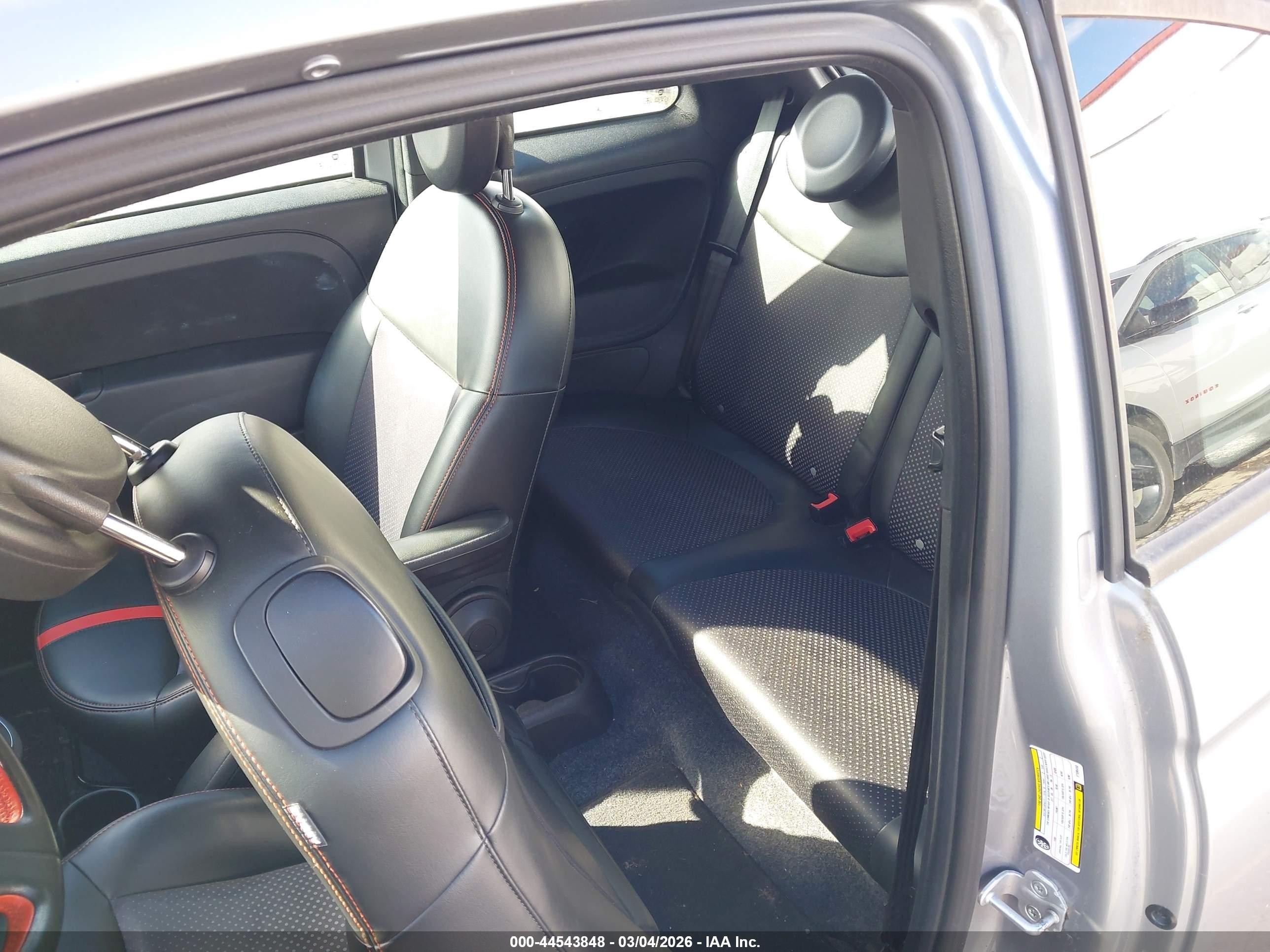 2015 Fiat 500e Battery Electric Silver vin: 3C3CFFGE7FT695450