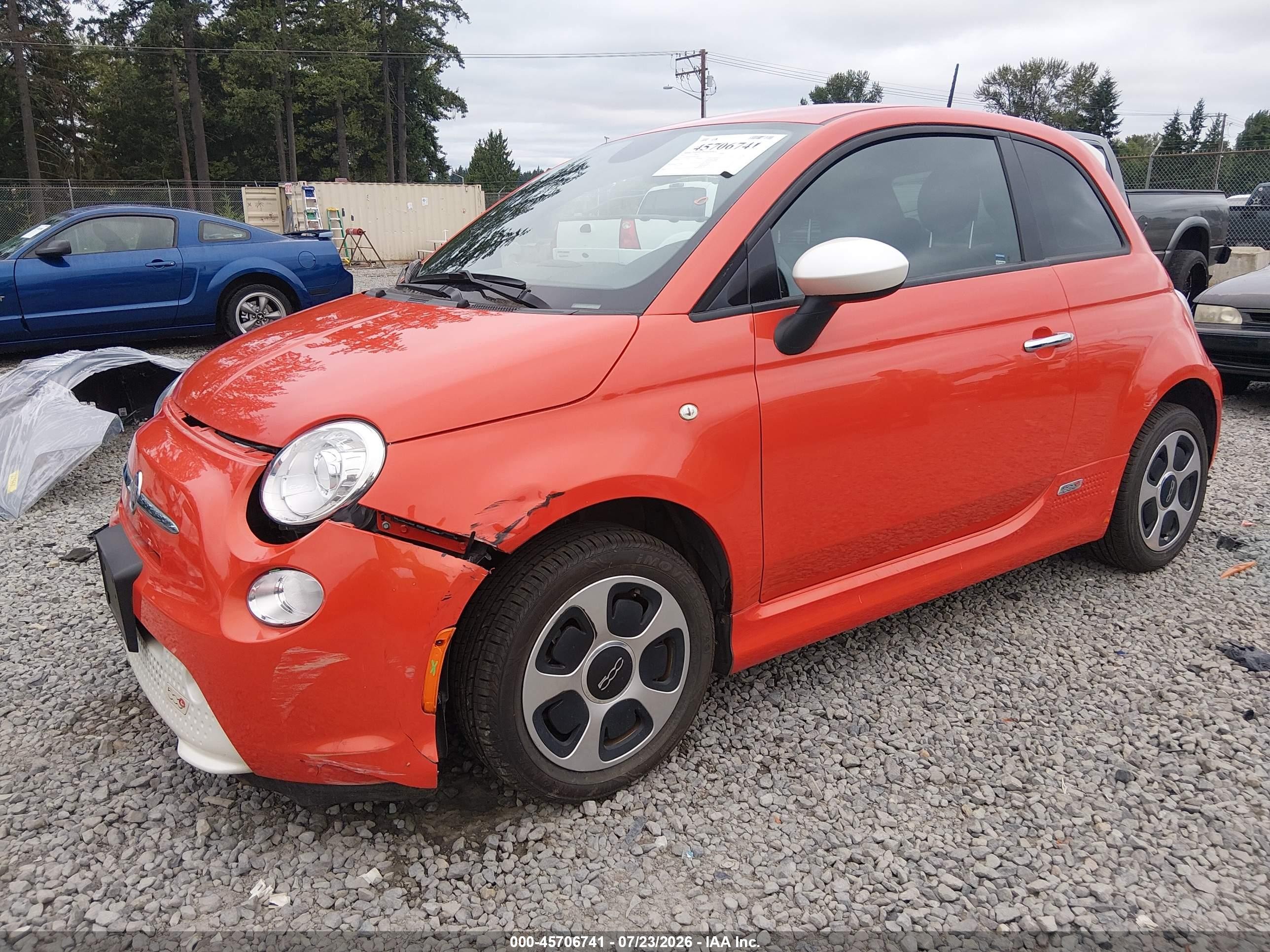 2015 Fiat 500e Battery Electric Orange vin: 3C3CFFGE9FT503266