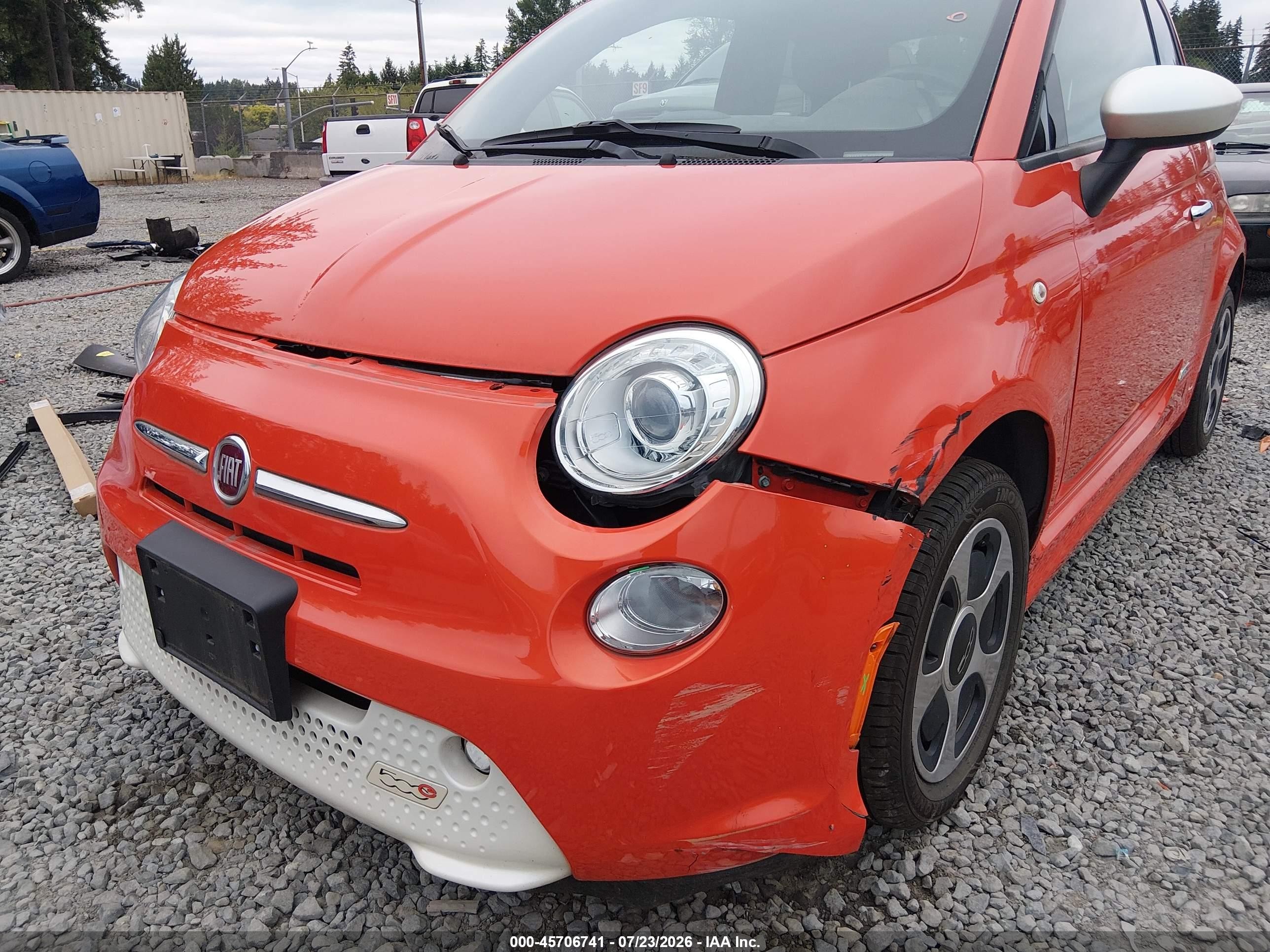 2015 Fiat 500e Battery Electric Orange vin: 3C3CFFGE9FT503266