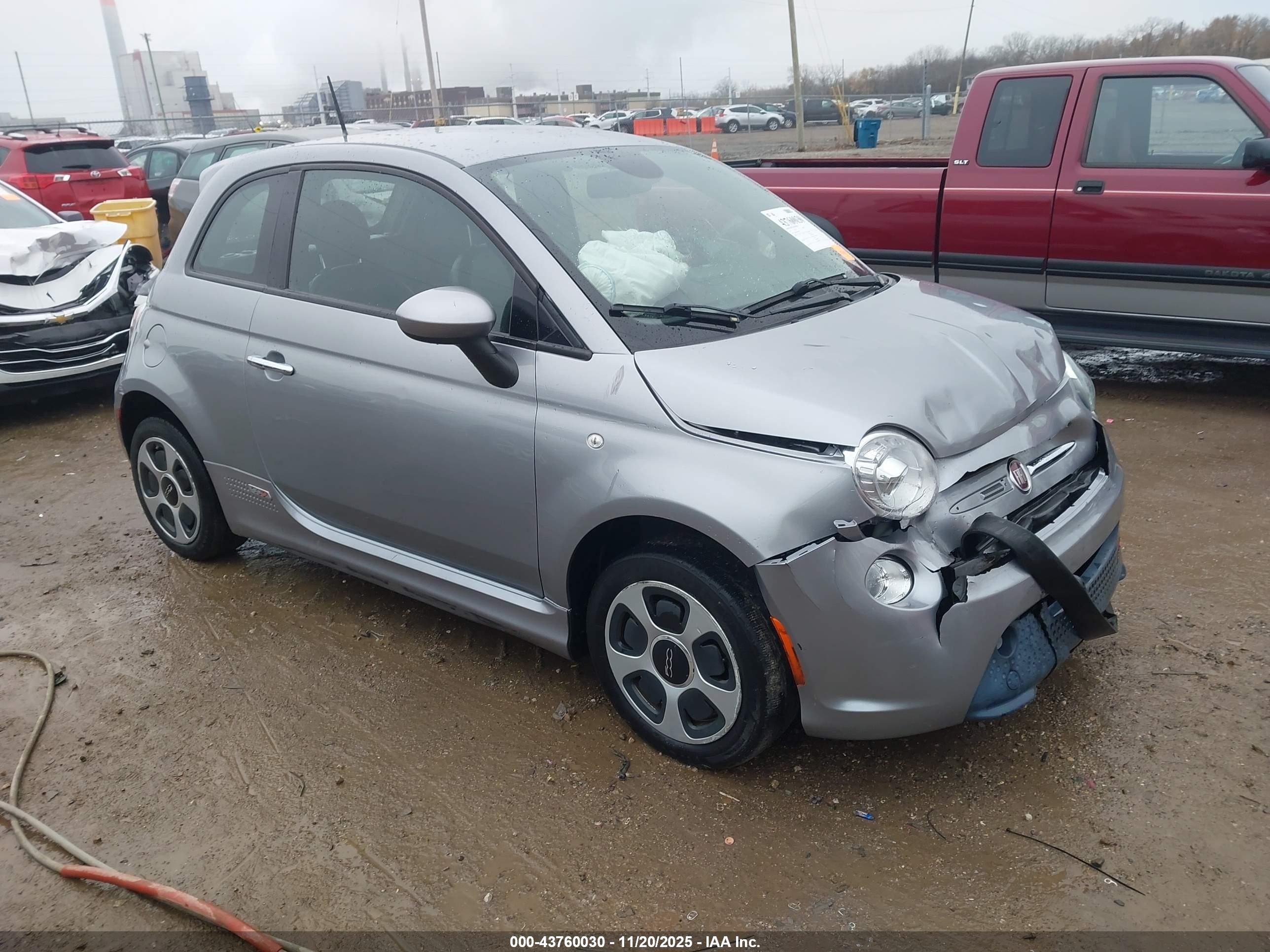 2015 Fiat 500e Battery Electric Silver vin: 3C3CFFGE9FT685390
