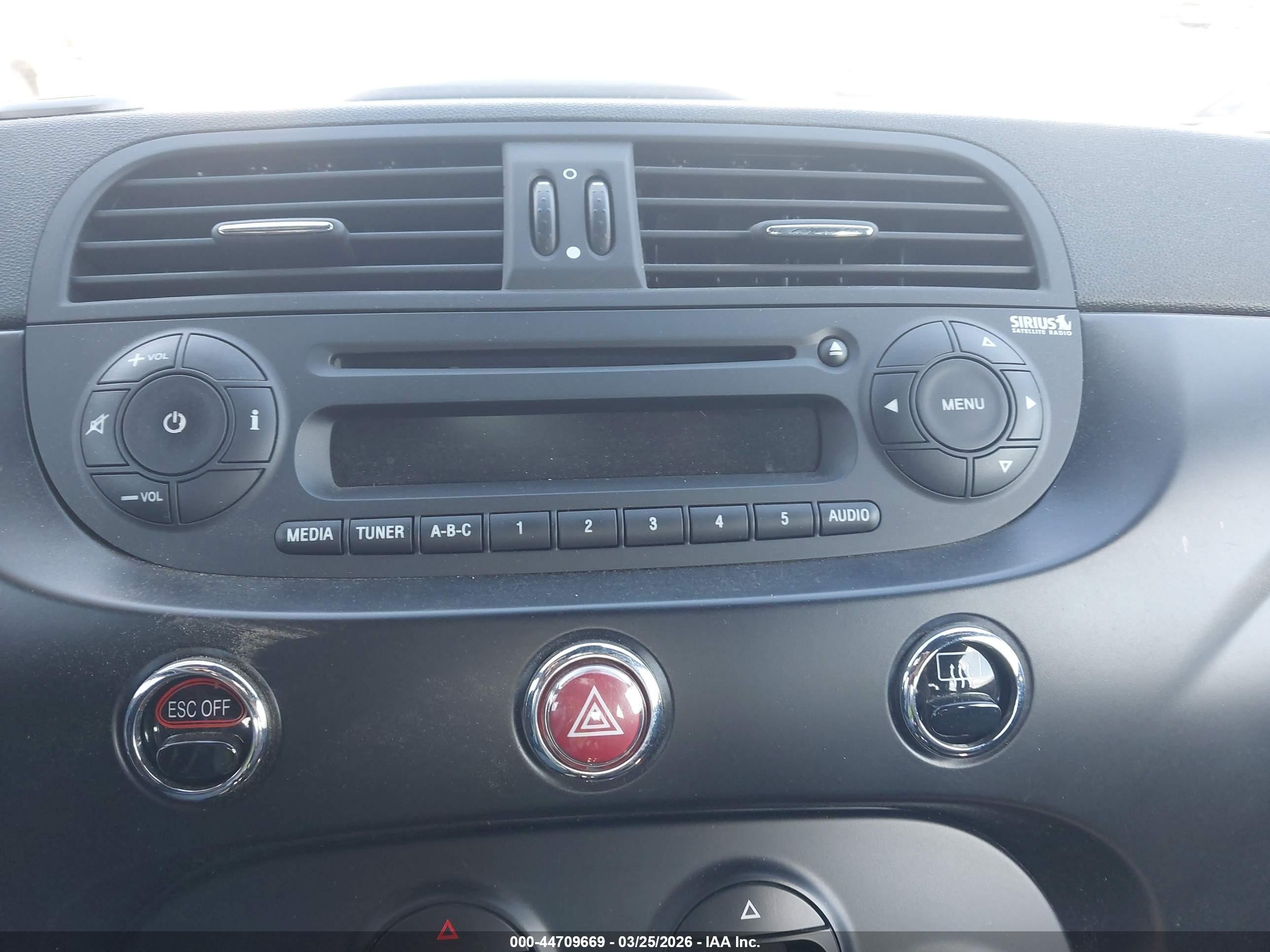 2015 Fiat 500e Battery Electric Turquoise vin: 3C3CFFGEXFT503194