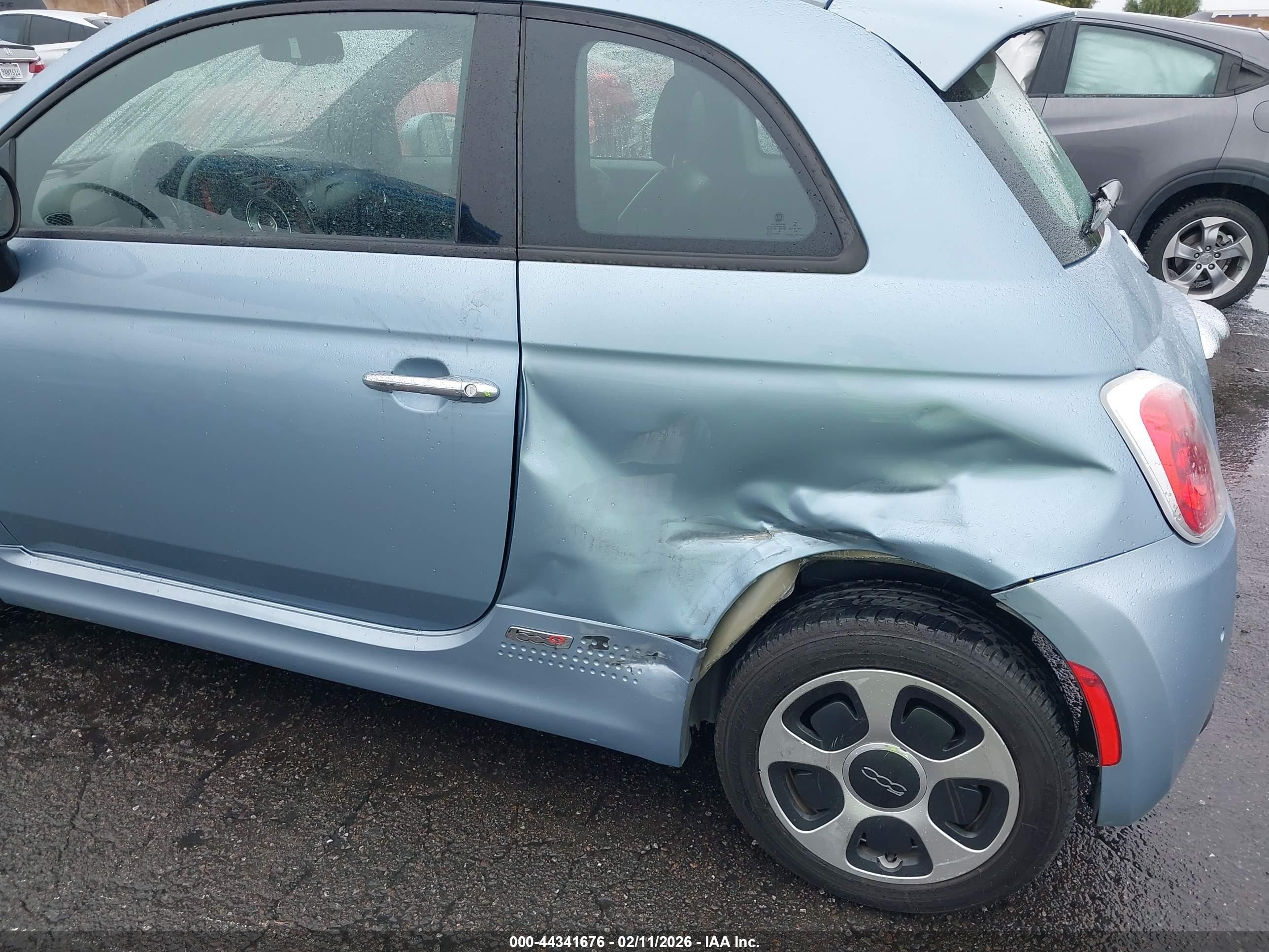2015 Fiat 500e Battery Electric Light Blue vin: 3C3CFFGEXFT594046