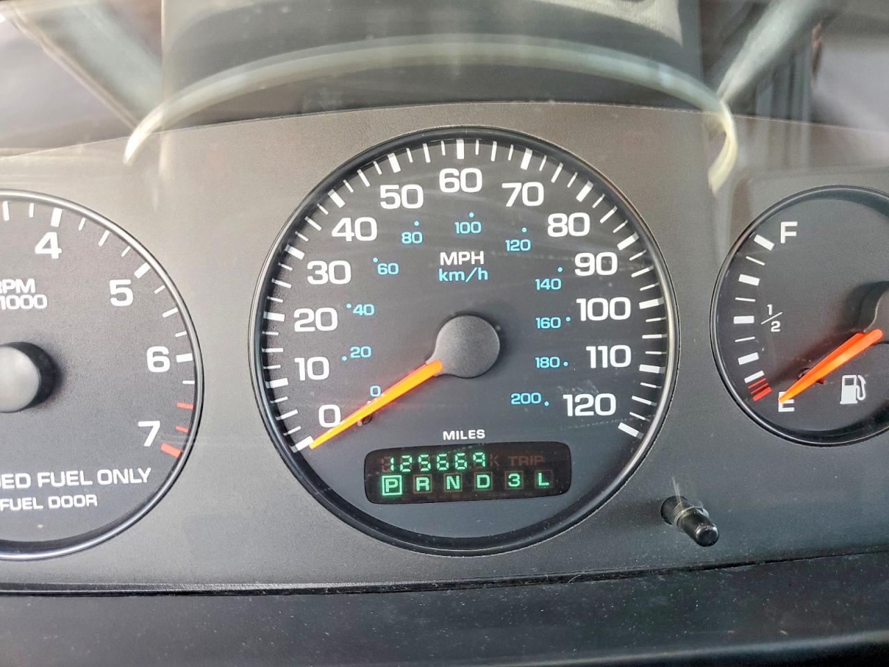 2000 Chrysler Sebring Jx Белый vin: 3C3EL45H4YT231196