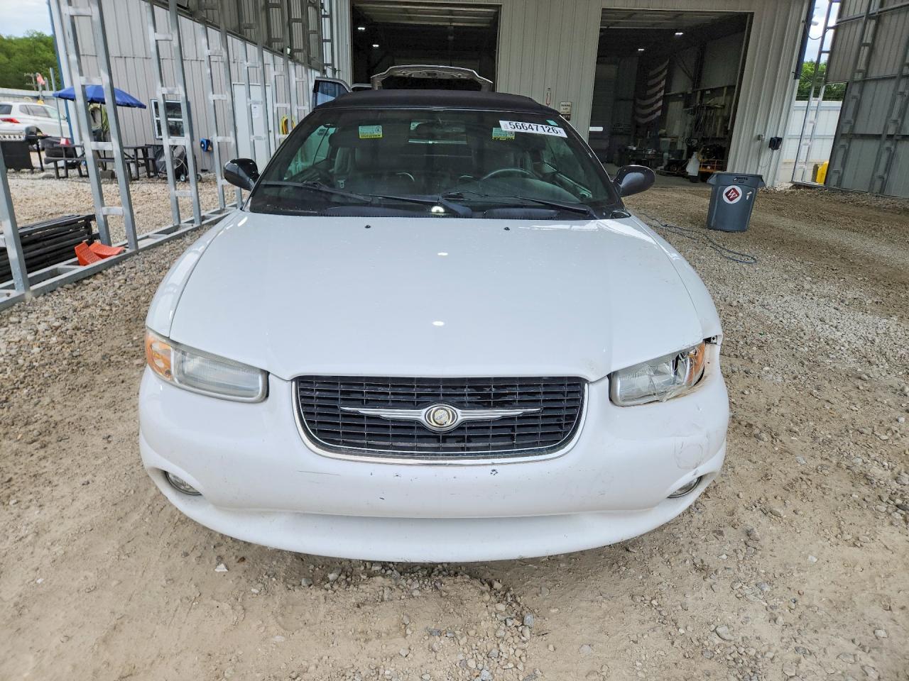 2000 Chrysler Sebring Jxi White vin: 3C3EL55H9YT239168