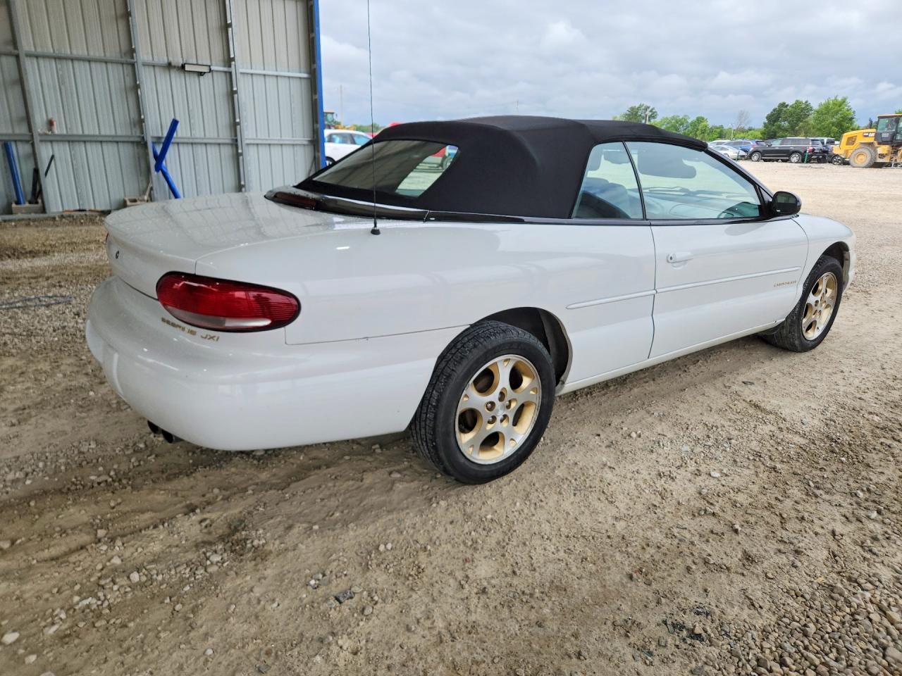 2000 Chrysler Sebring Jxi White vin: 3C3EL55H9YT239168