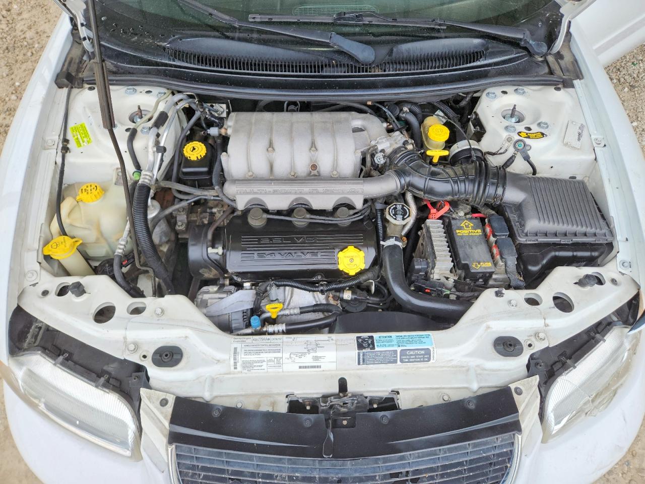 2000 Chrysler Sebring Jxi White vin: 3C3EL55H9YT239168