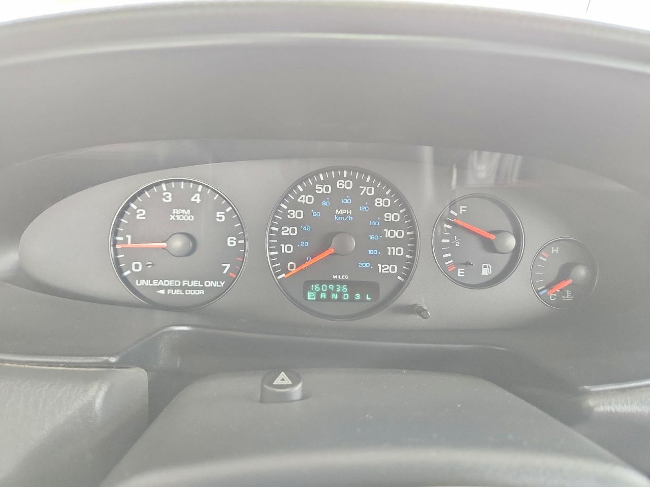 2000 Chrysler Sebring Jxi White vin: 3C3EL55H9YT239168
