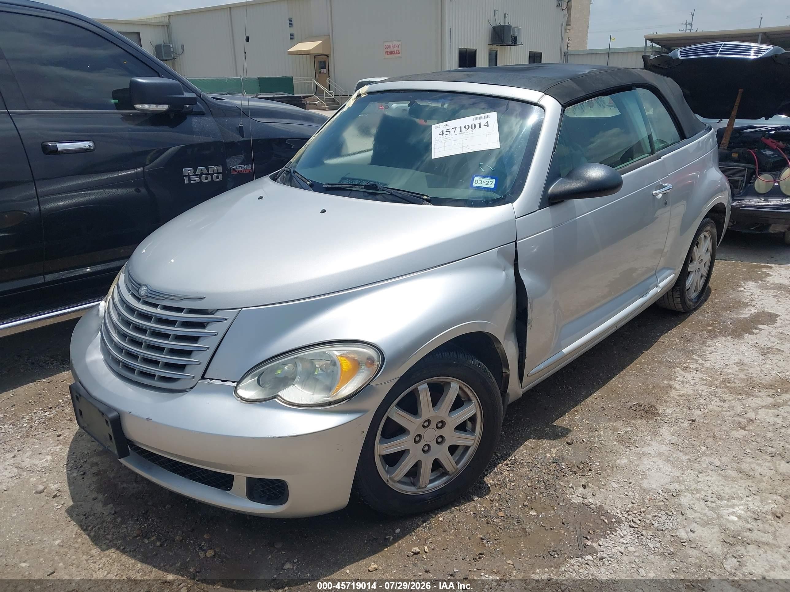 2007 Chrysler Pt Cruiser   Silver vin: 3C3JY45X57T550869